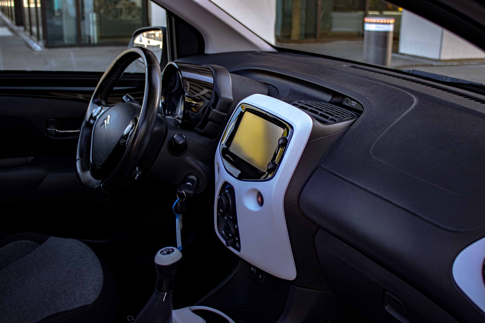 CITROEN C1 1.2 VTi Feel Airscape ink. Garantie-image-15