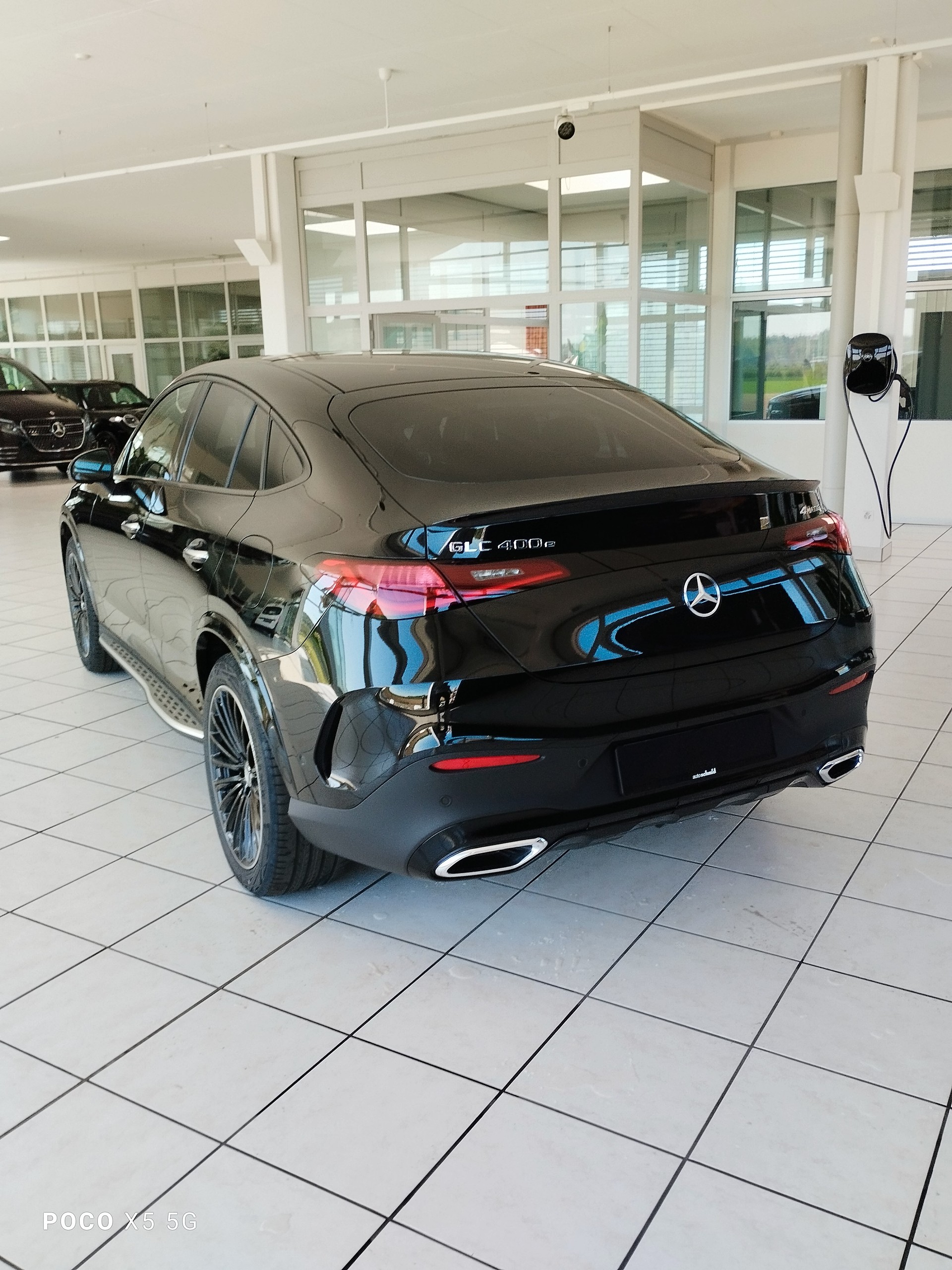 MERCEDES-BENZ GLC 400 e 4Matic EQ Star-image-3