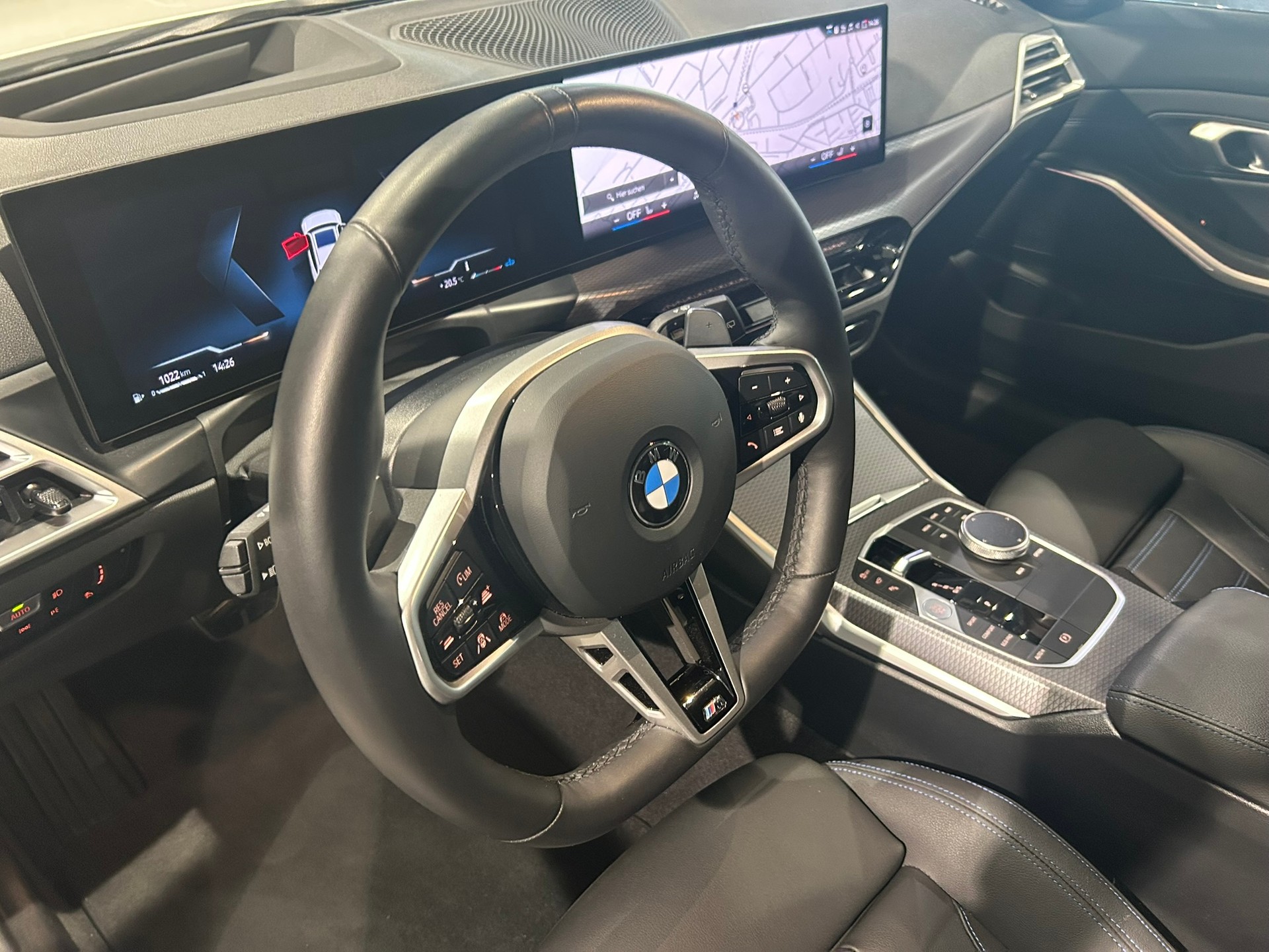 BMW 320d xDrive 48V Touring Steptronic M Sport-image-22