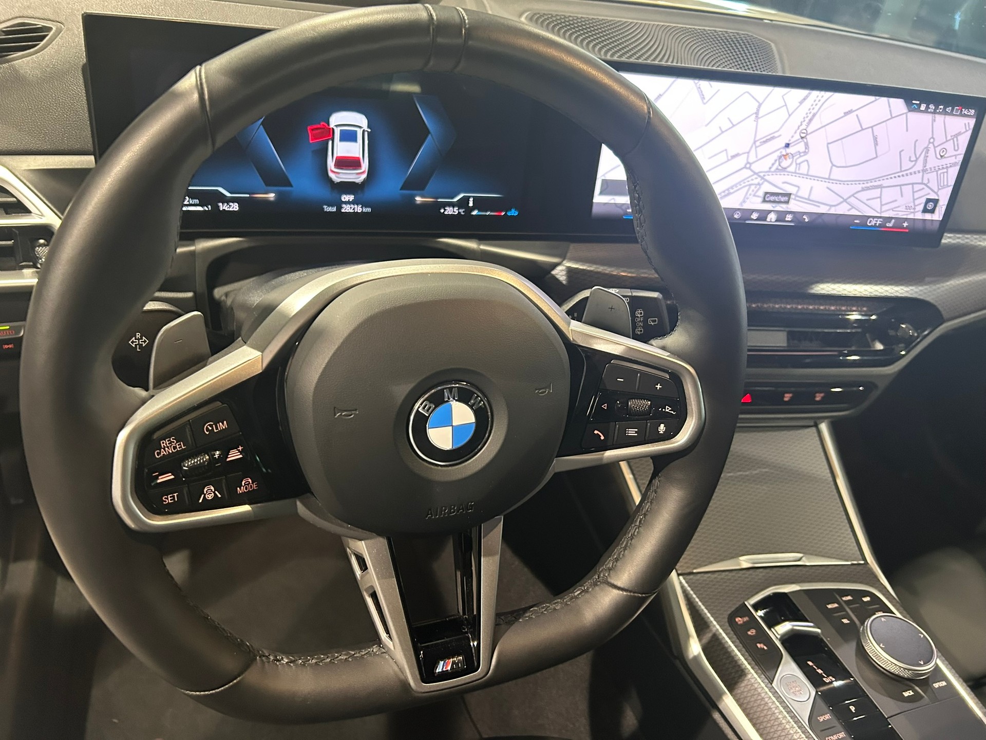 BMW 320d xDrive 48V Touring Steptronic M Sport-image-25