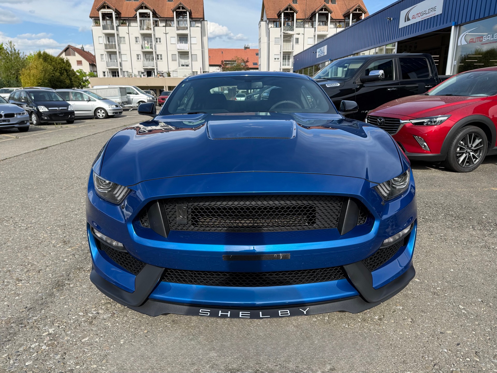 FORD Mustang Shelby GT350-showroom-element-1