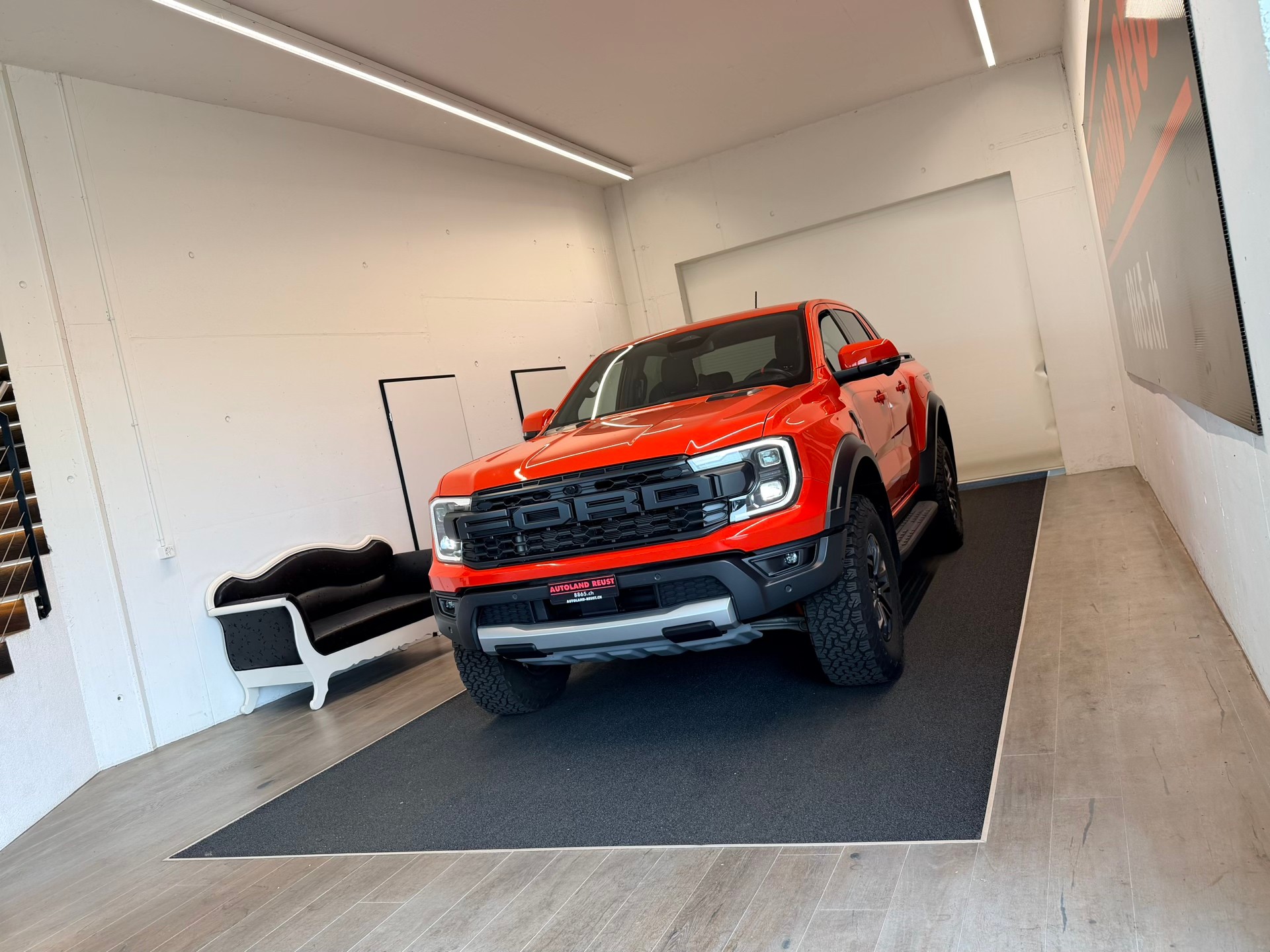 FORD Ranger Raptor 3.0 Eco Boost 4x4 A-showroom-element-2