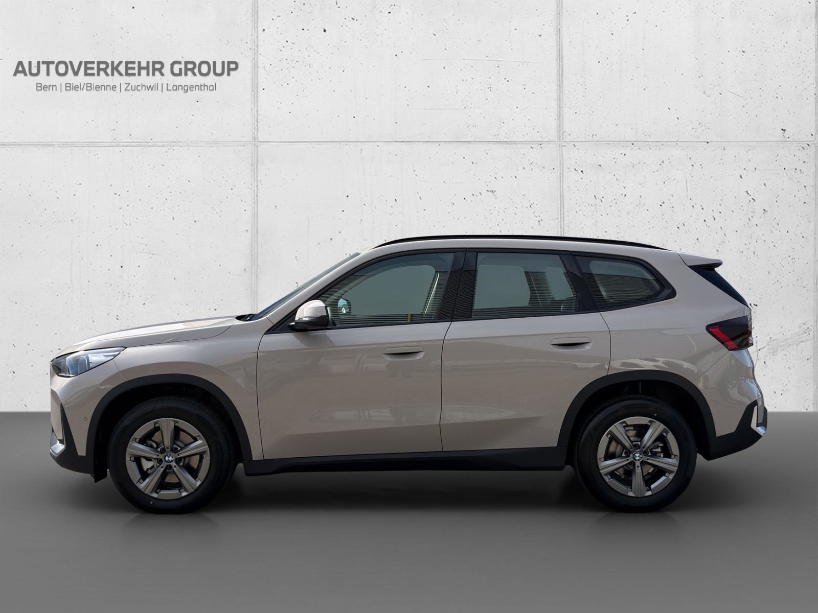 BMW X1 sDrive 18i-image-1