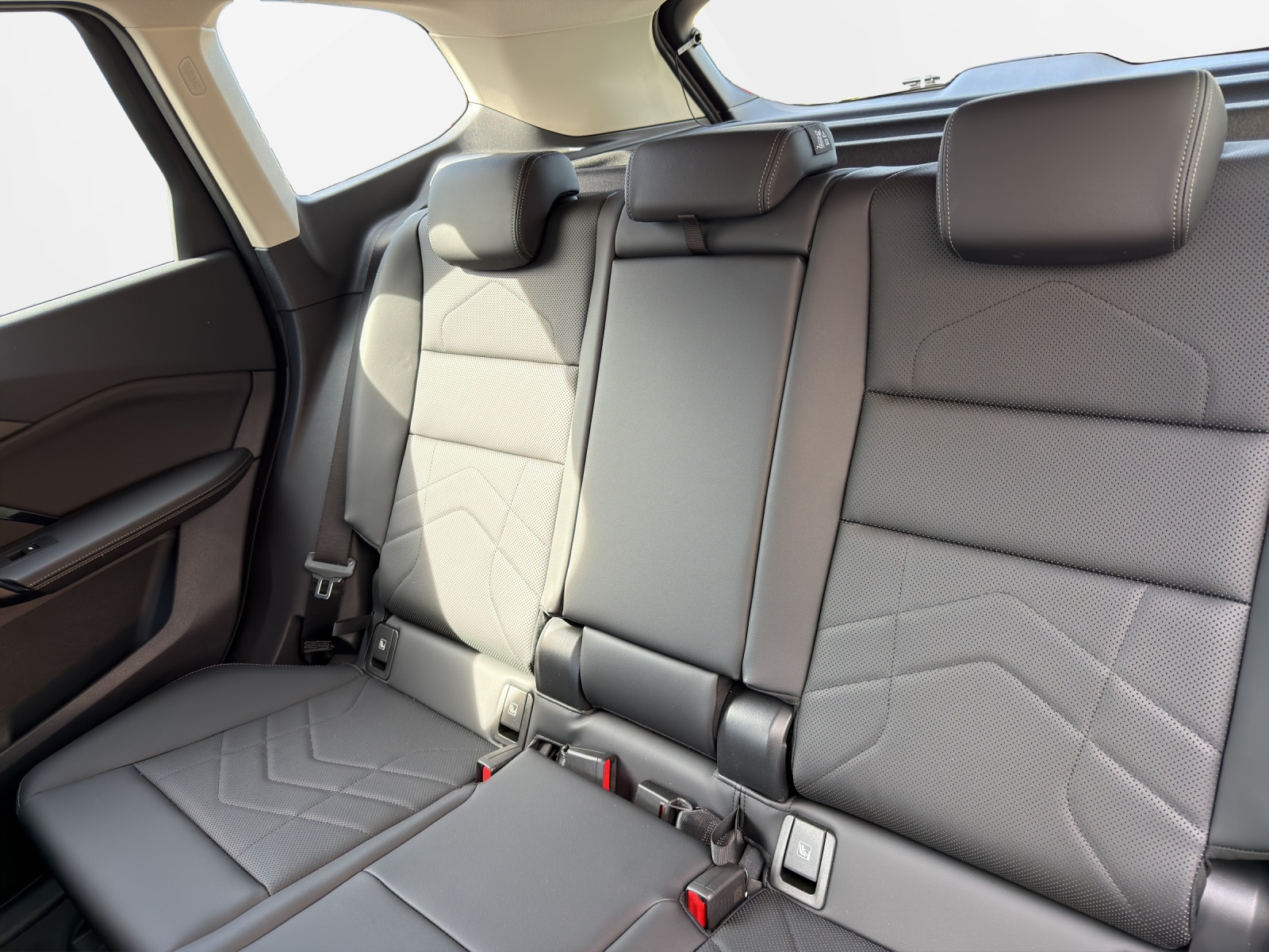 BMW X1 sDrive 18i-image-18