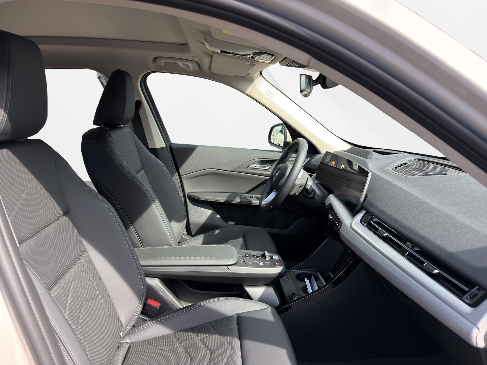 BMW X1 sDrive 18i-image-17