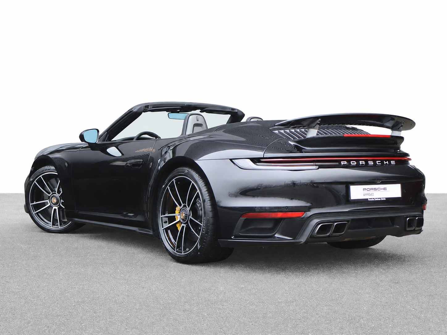 PORSCHE 911 Turbo S Cabriolet PDK-image-1