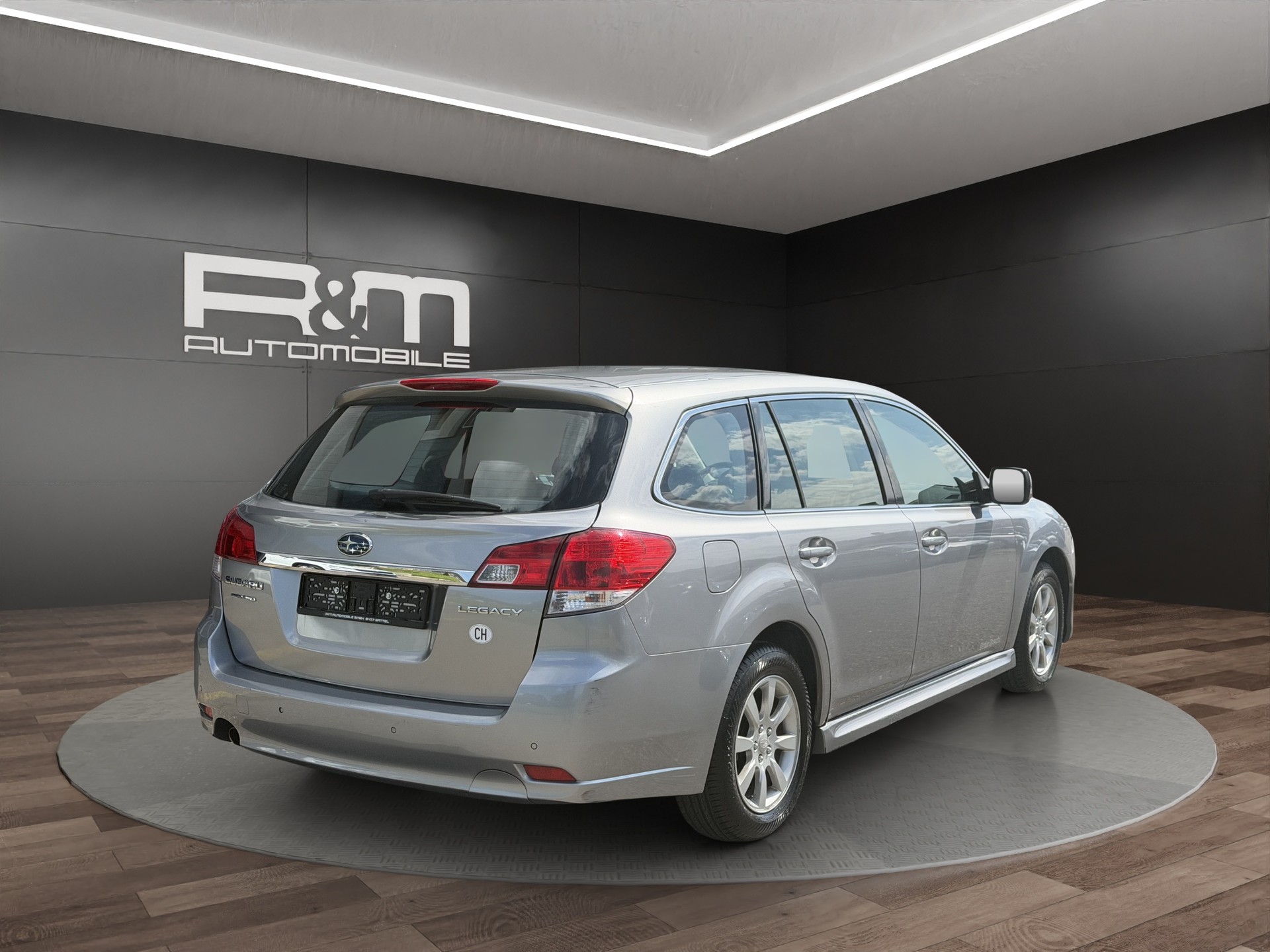 SUBARU Legacy 2.0i Swiss Special AWD-image-4
