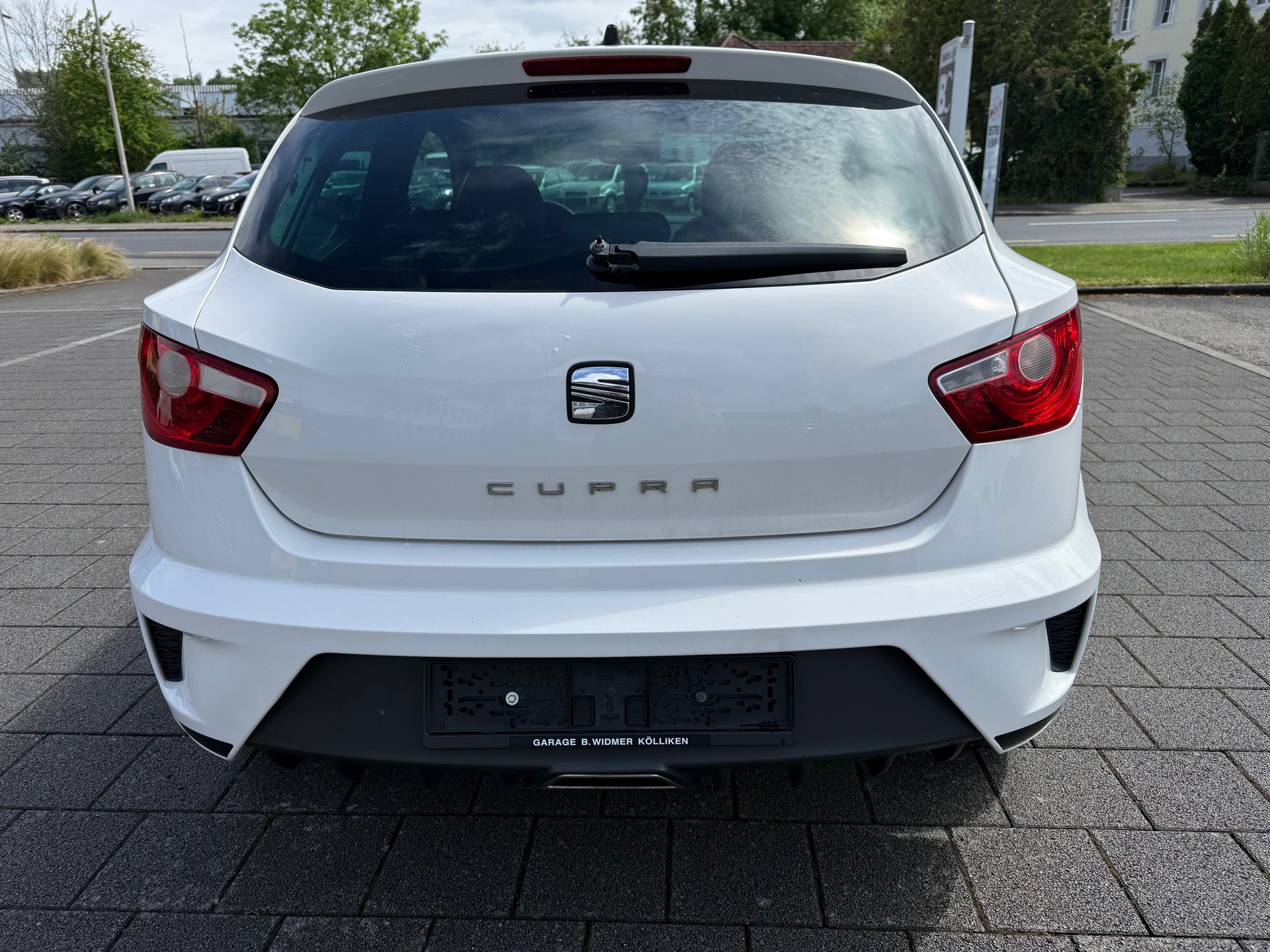 SEAT Ibiza SC 1.4 TSI Cupra DSG-image-4