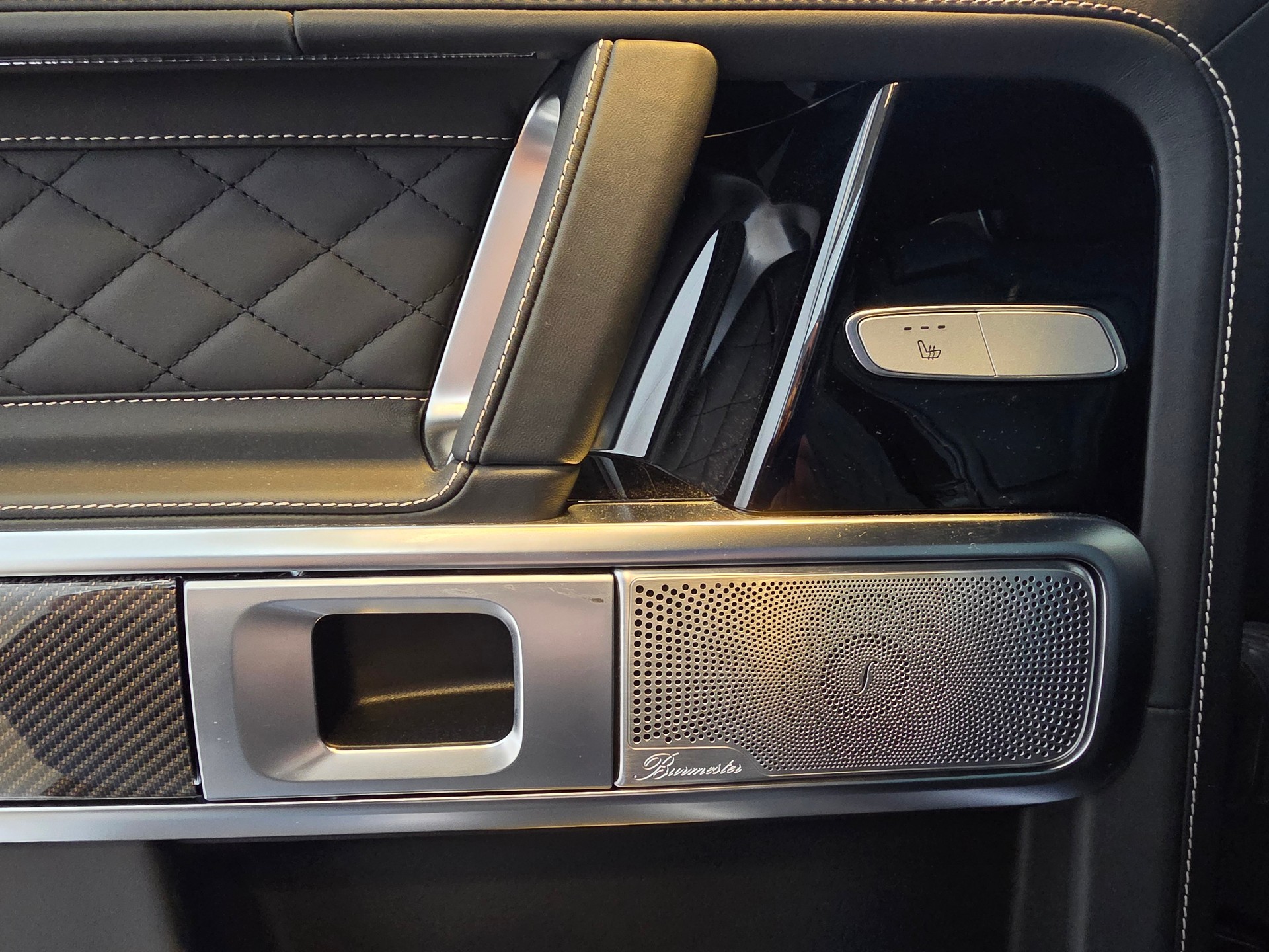 MERCEDES-BENZ G 63 AMG 9G-Tronic Grand Edition-image-18