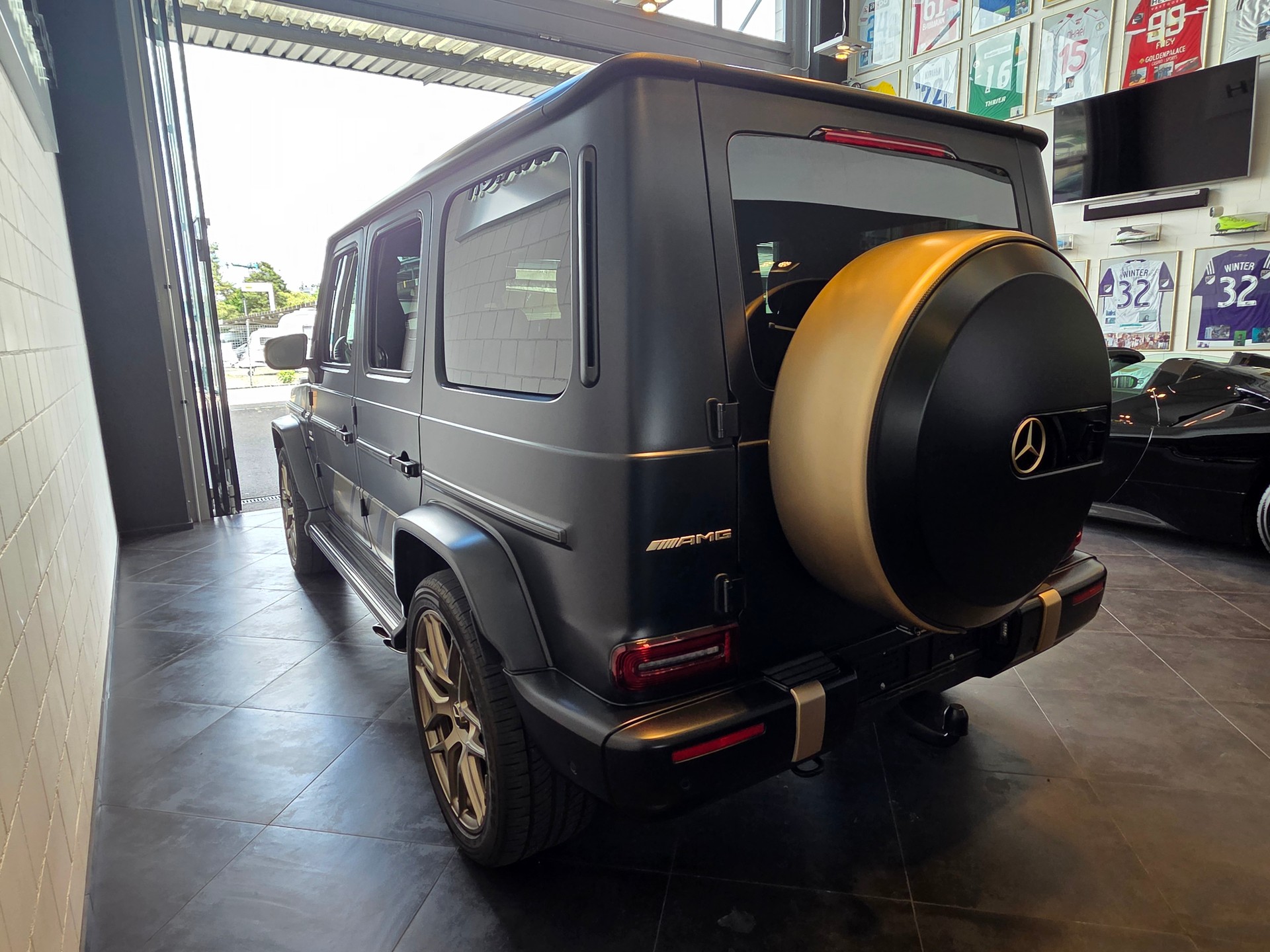 MERCEDES-BENZ G 63 AMG 9G-Tronic Grand Edition-image-5
