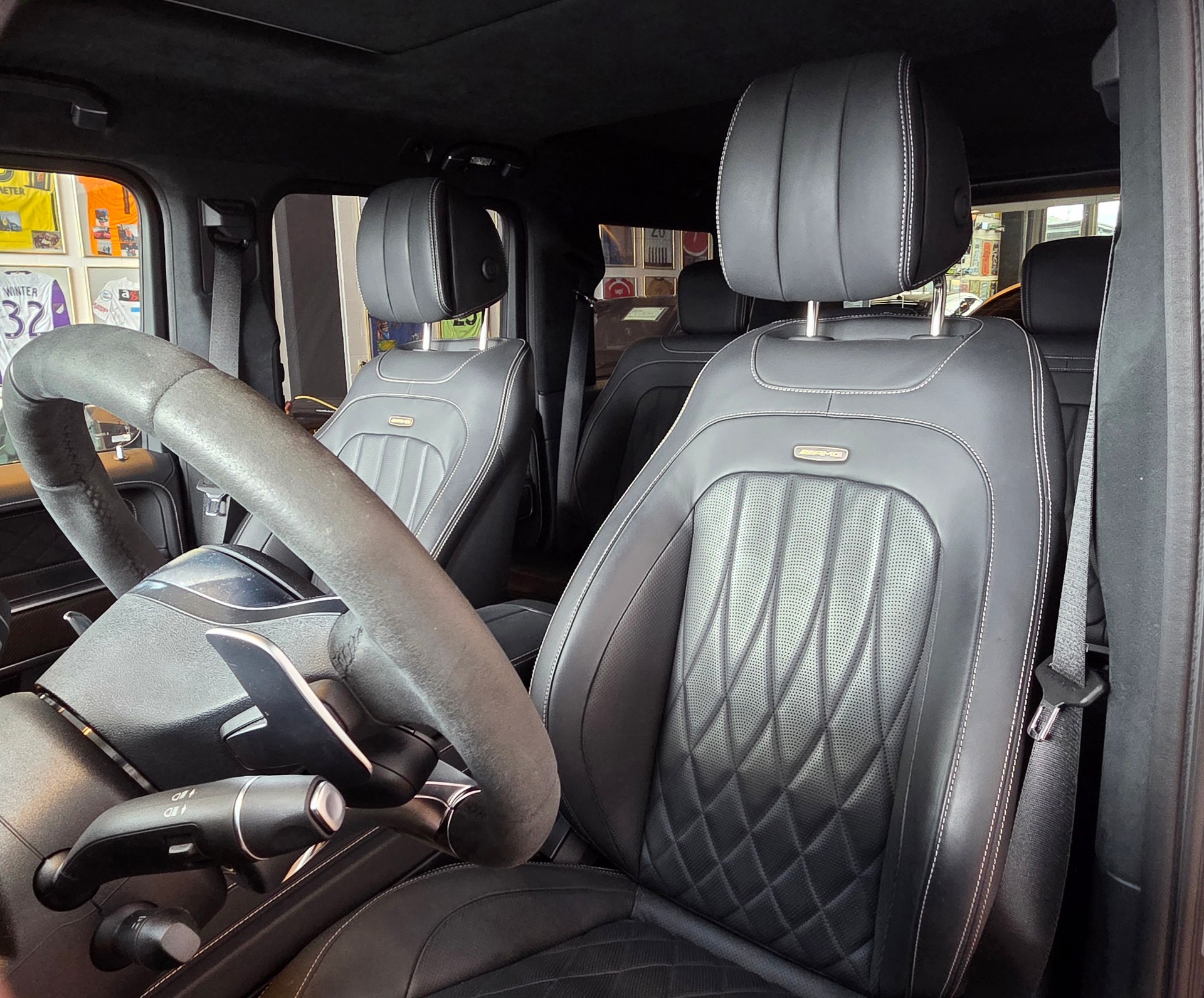 MERCEDES-BENZ G 63 AMG 9G-Tronic Grand Edition-image-14