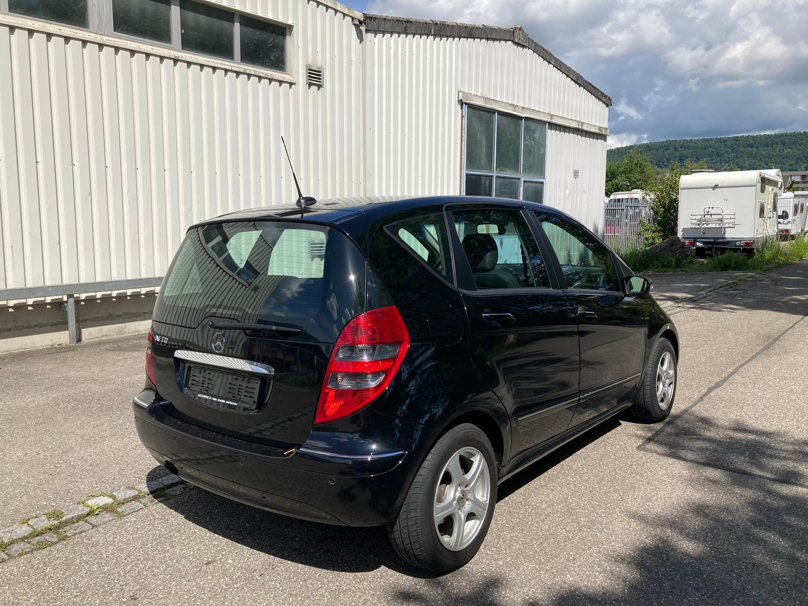 MERCEDES-BENZ A 170 Avantgarde-image-4