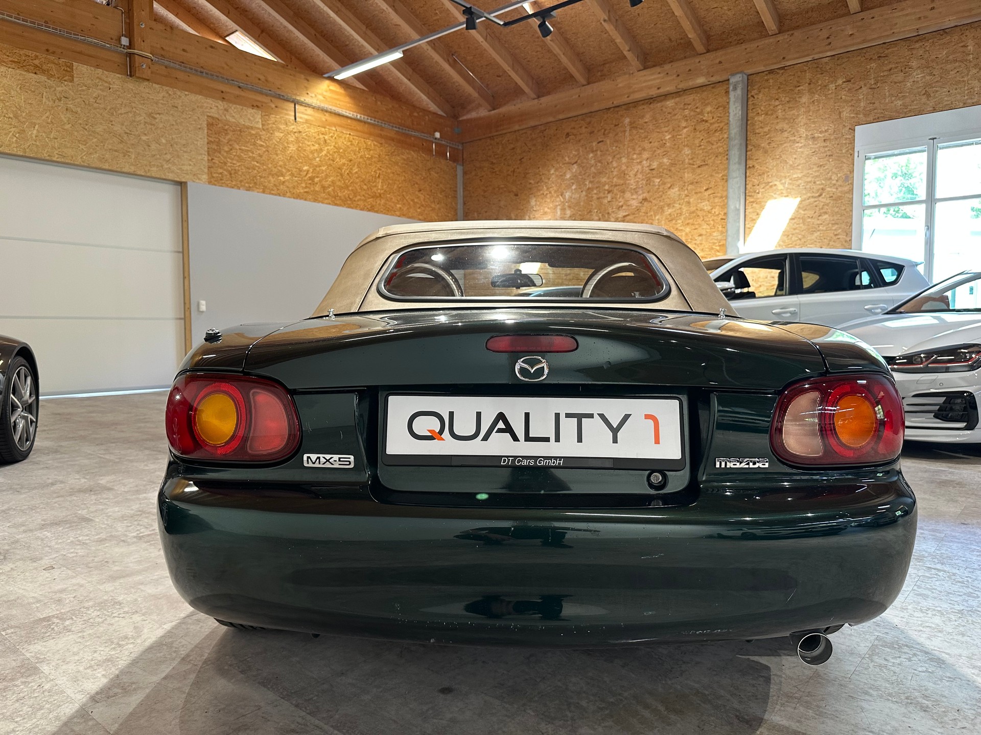 MAZDA MX-5 1.6i-16 B.Classic/Ab MFK/Frisch ab Service-image-4