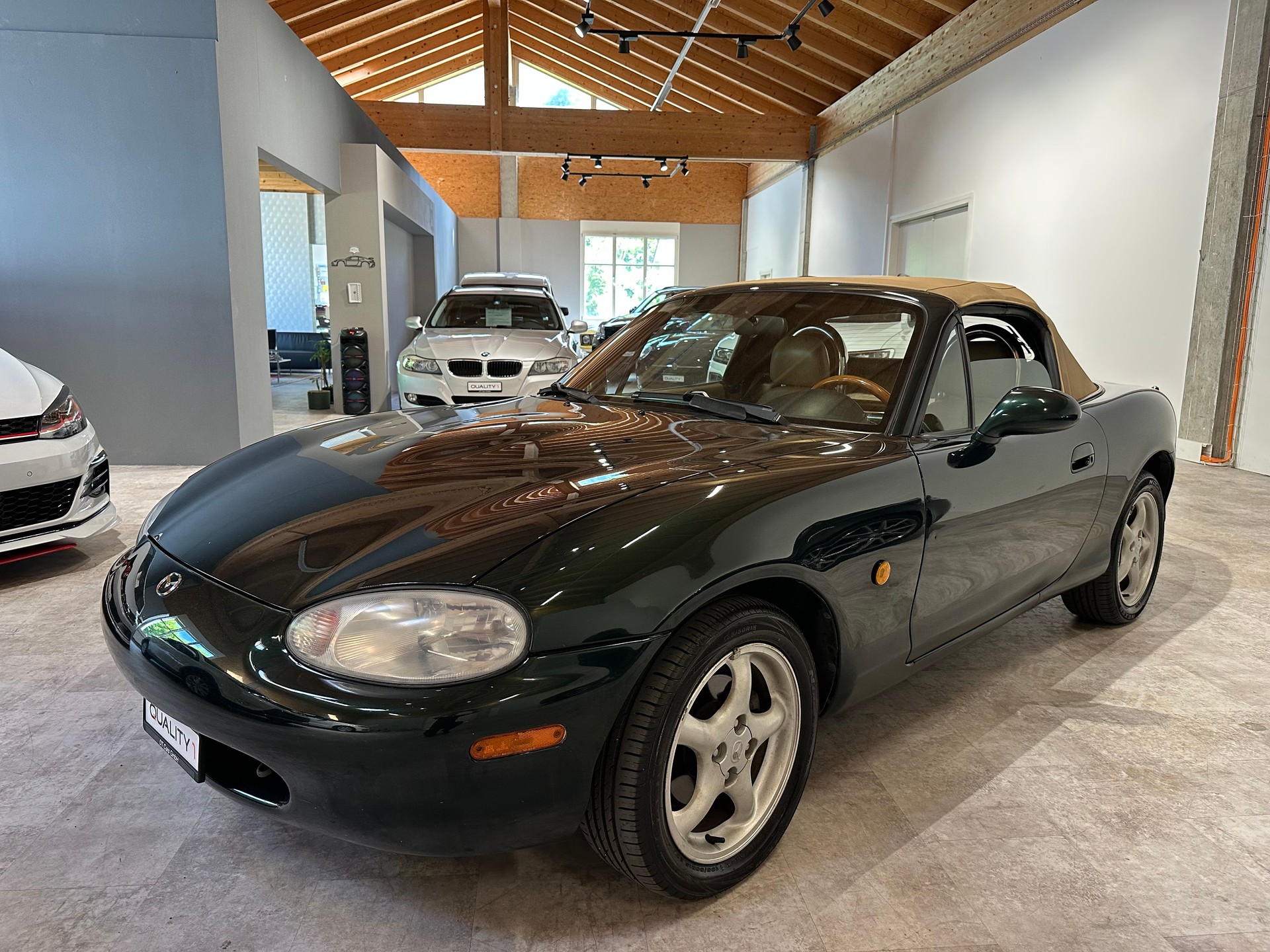 MAZDA MX-5 1.6i-16 B.Classic/Ab MFK/Frisch ab Service