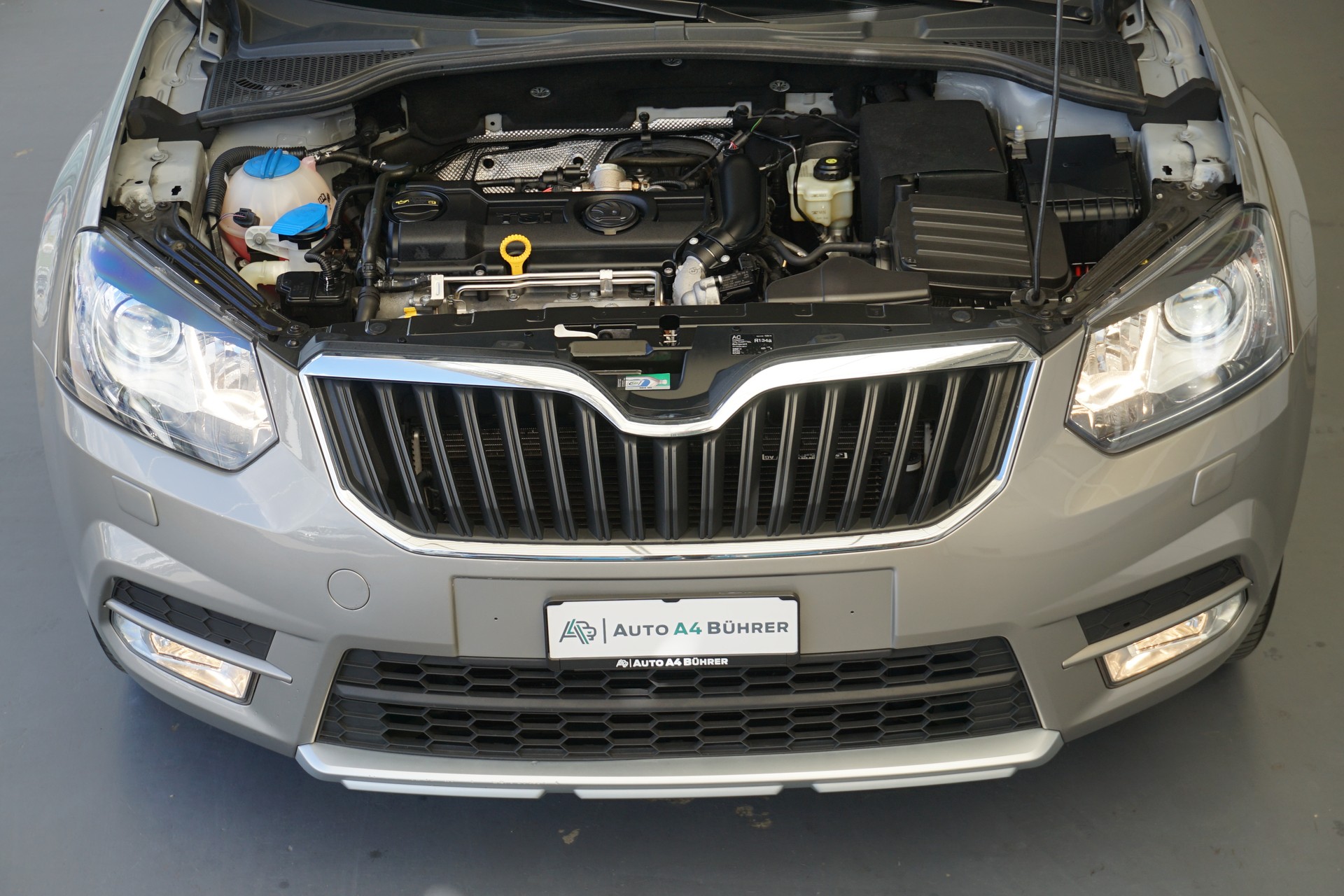SKODA Yeti 1.4 TSI Elegance DSG-Automat 122PS-image-11