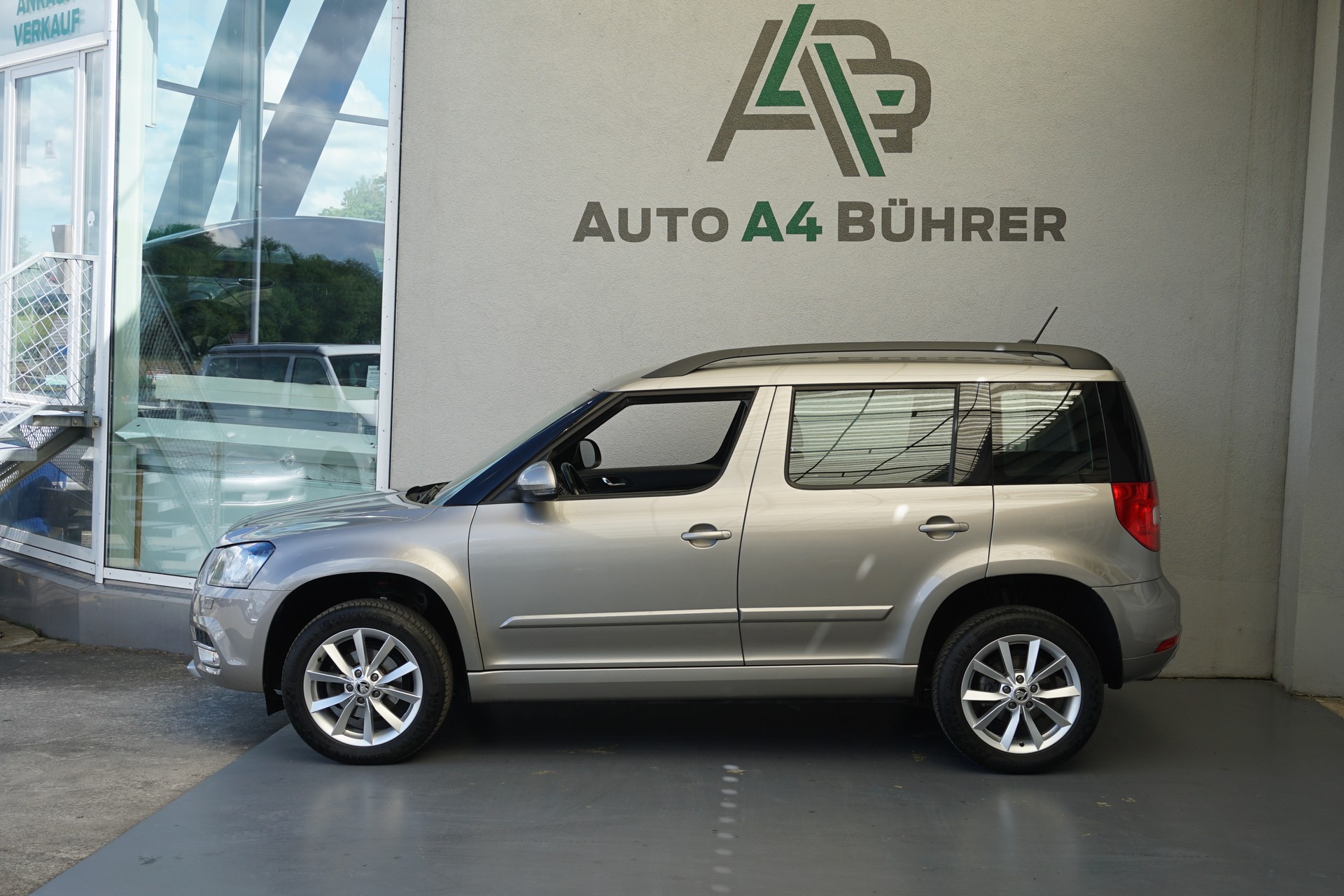 SKODA Yeti 1.4 TSI Elegance DSG-Automat 122PS
