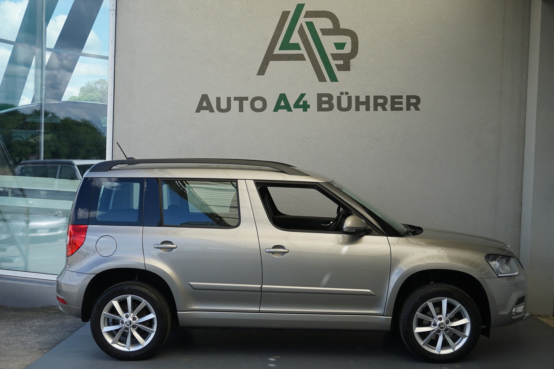 SKODA Yeti 1.4 TSI Elegance DSG-Automat 122PS-image-4