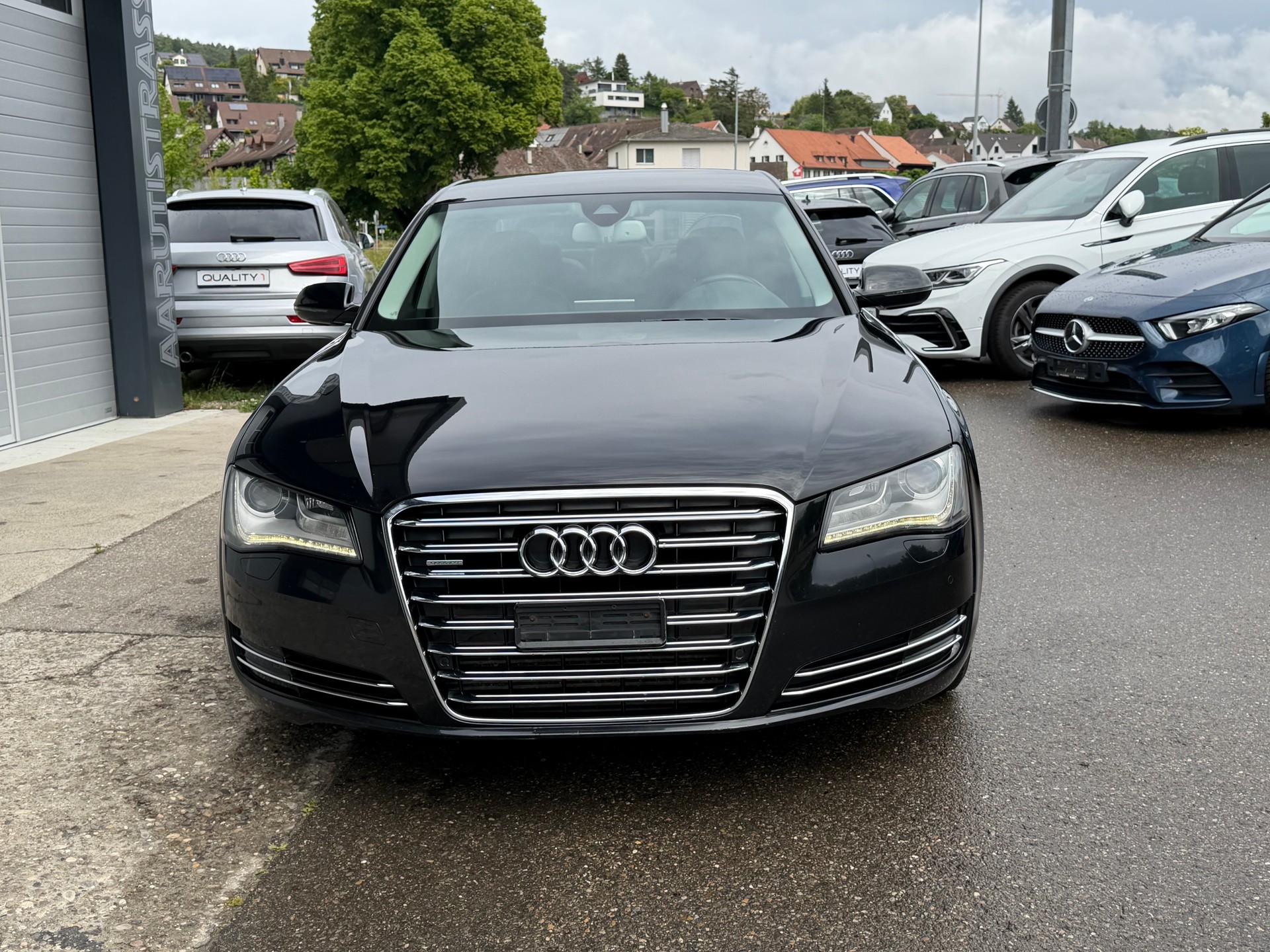 AUDI A8 3.0 TDI quattro tiptronic-image-1