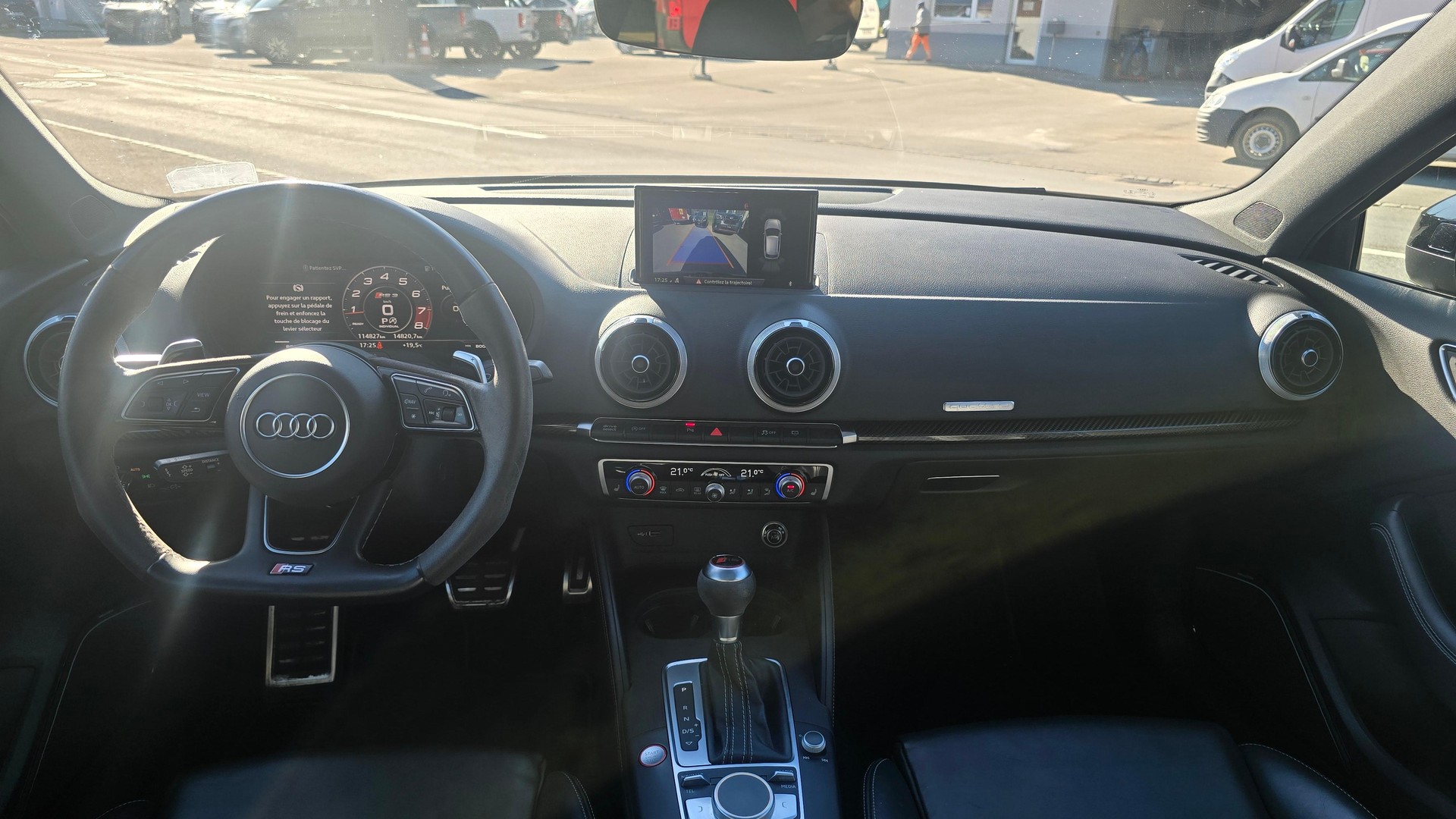 AUDI RS3 Sportback 2.5 T FSI quattro S-Tronic-image-9