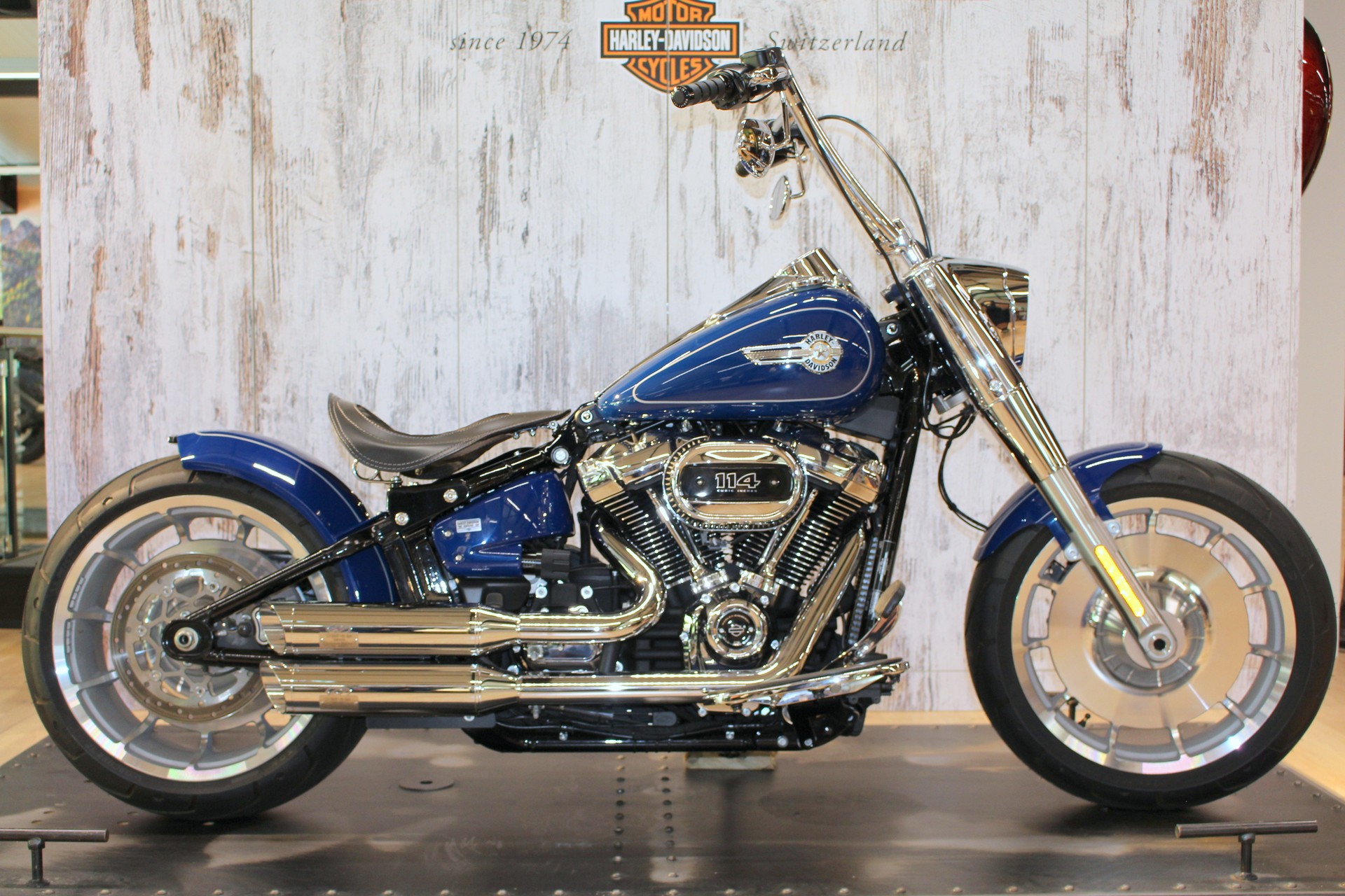 HARLEY-DAVIDSON FLFBS Fat Boy 114-showroom-element-1