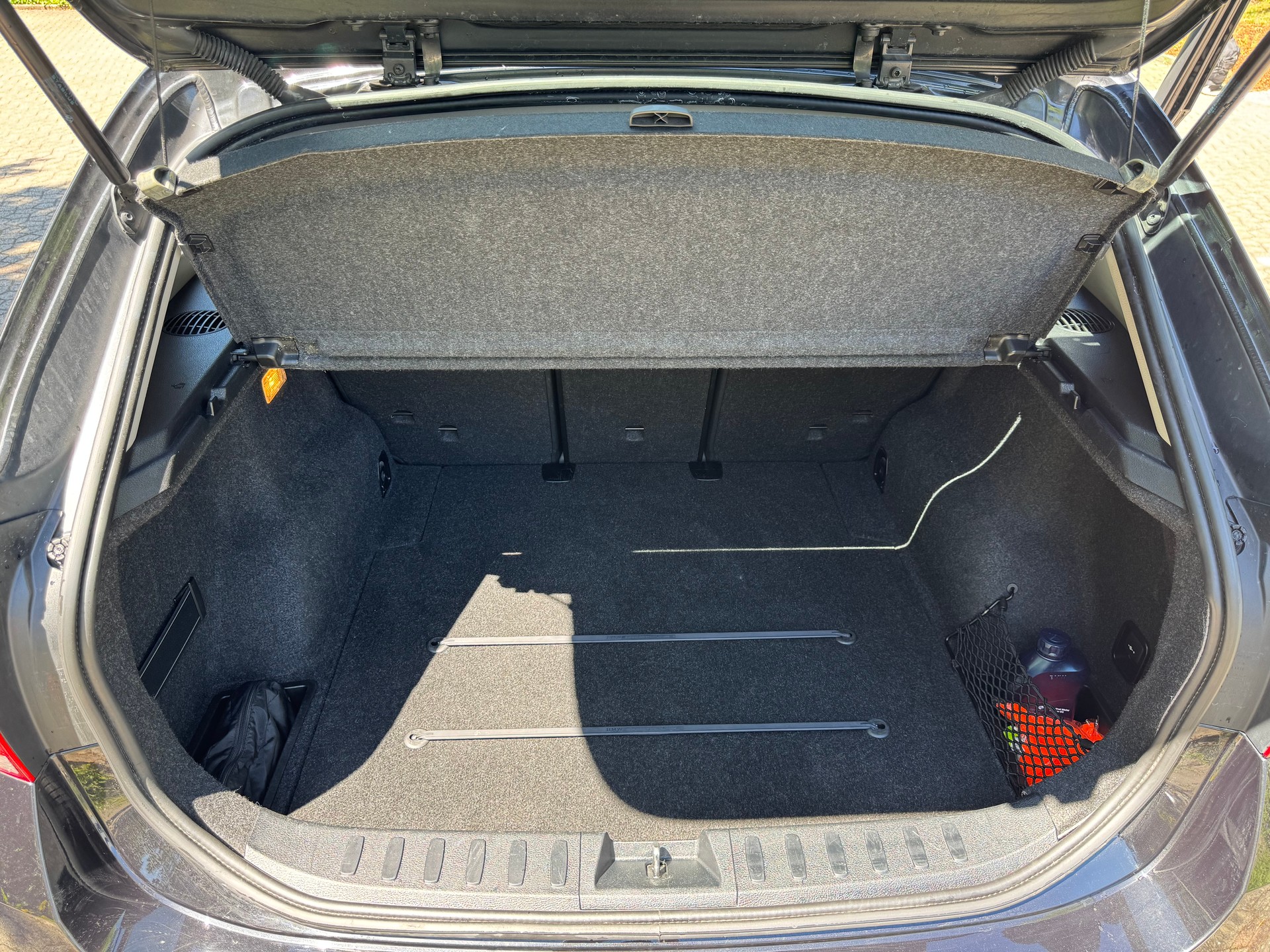 BMW 18d xDrive-image-5