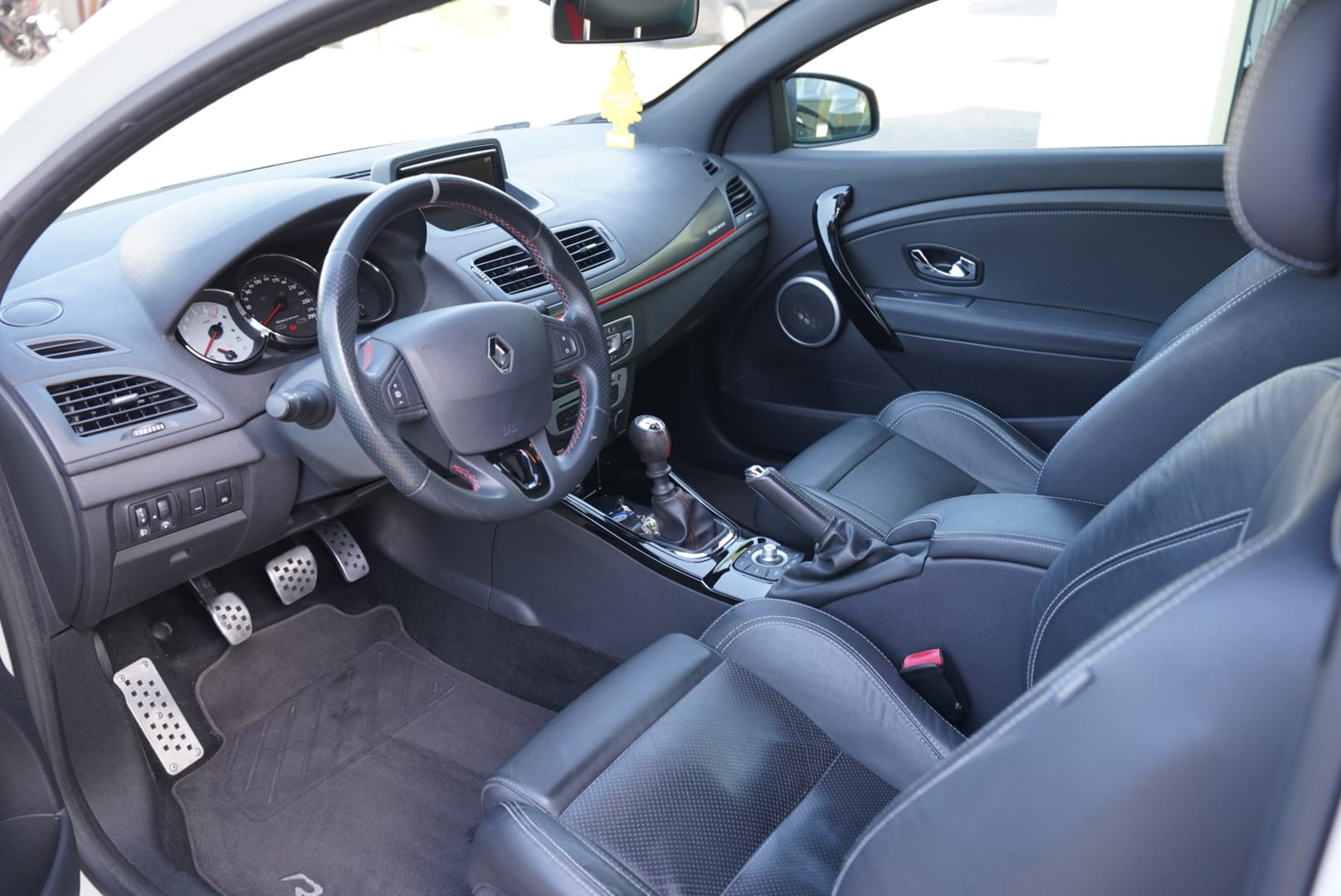 RENAULT Megane RS 265-image-3