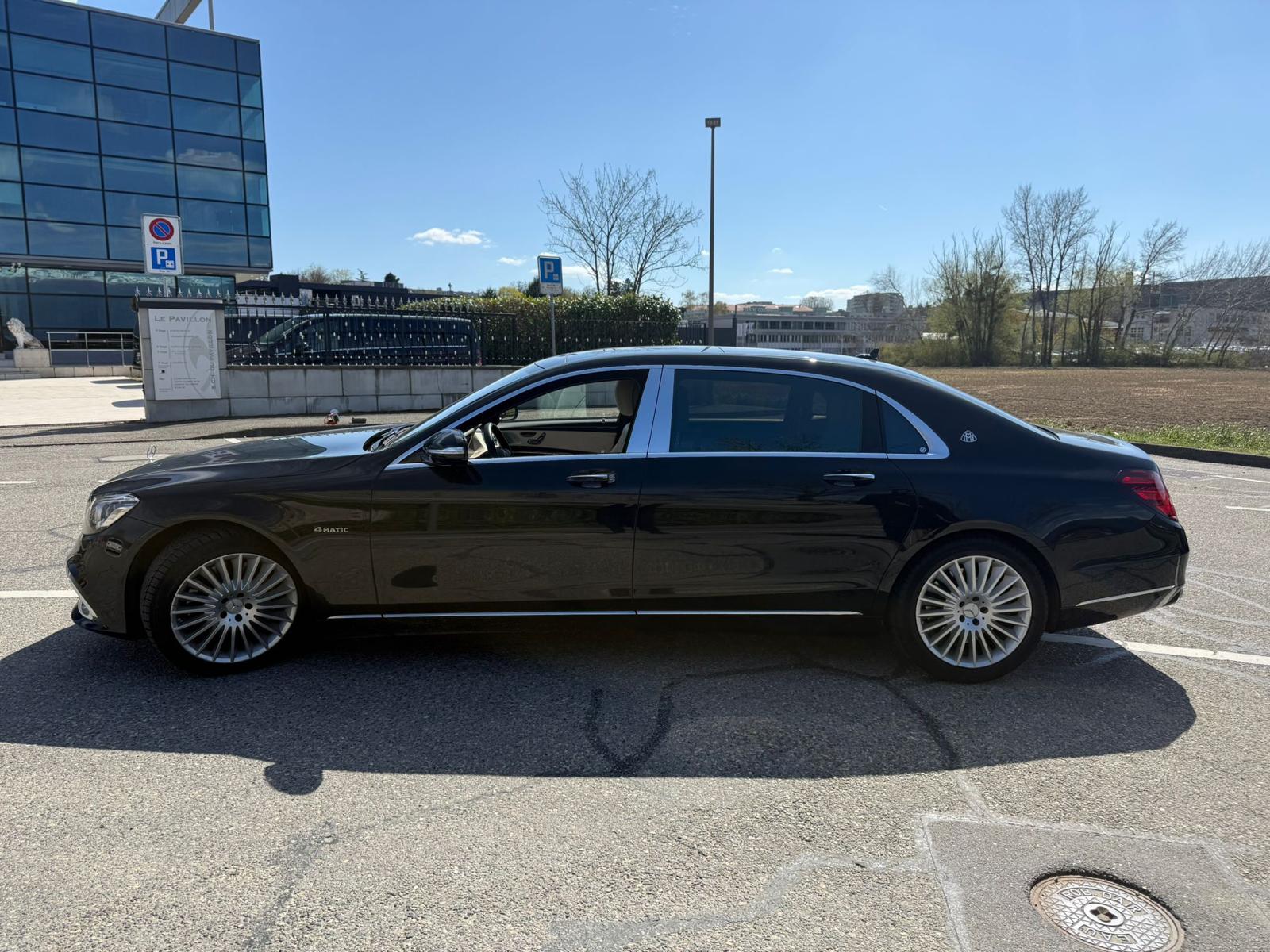 MERCEDES-BENZ S 560-image-1