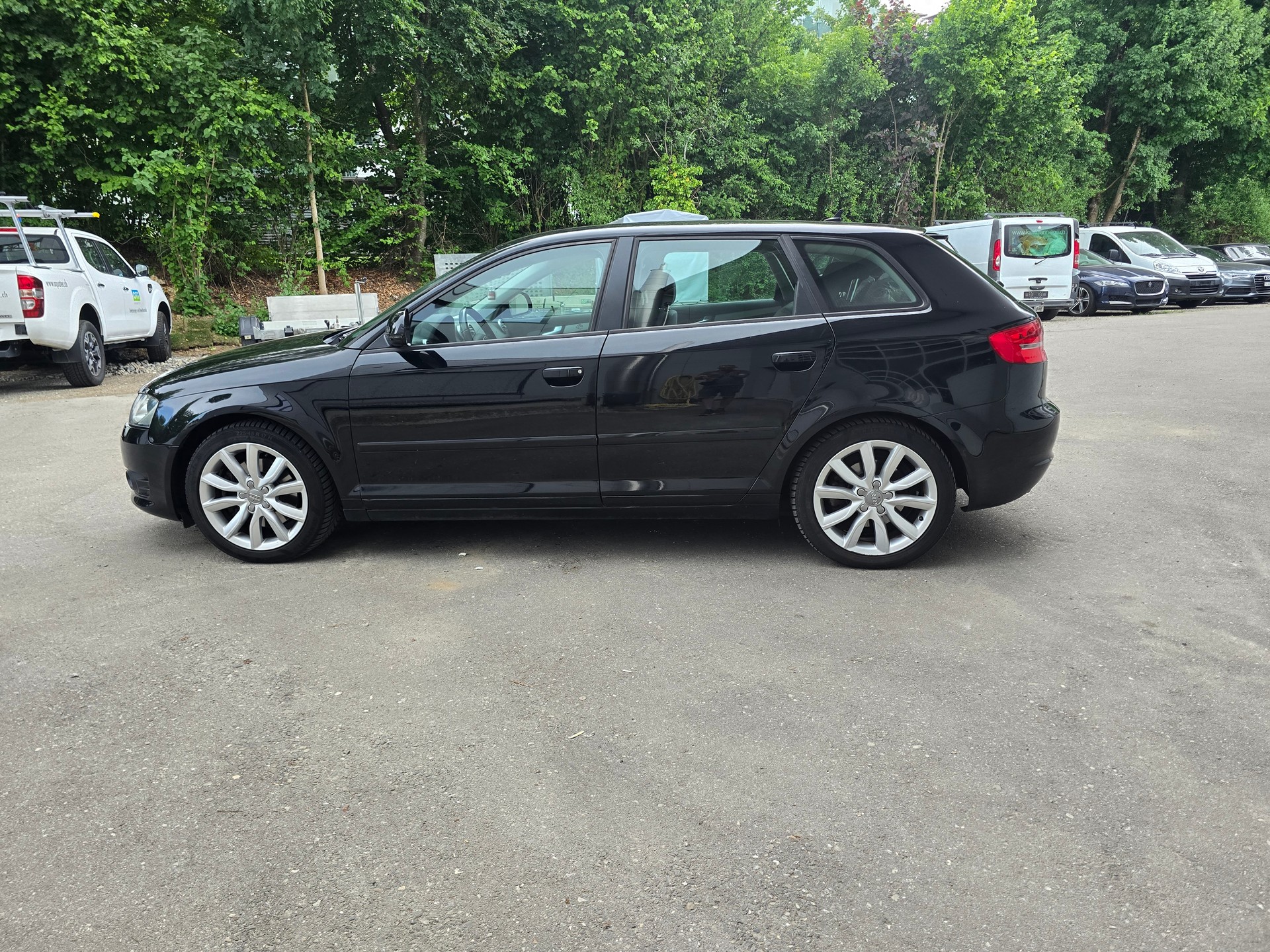 AUDI A3 Sportback 2.0 TDI Ambition quattro-image-7