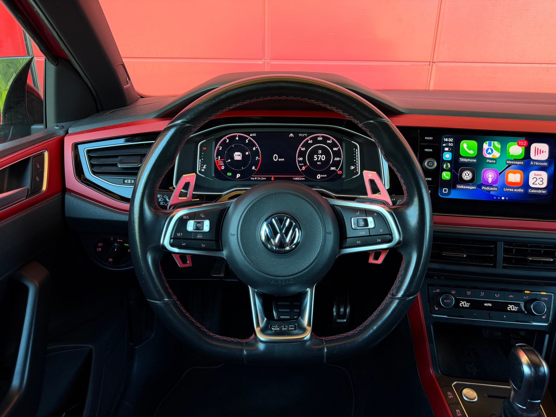 VW Polo 2.0 TSI GTI DSG *CH-Fahrzeug*-image-8