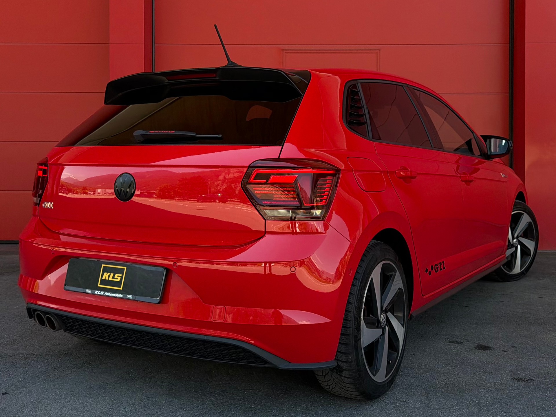 VW Polo 2.0 TSI GTI DSG *CH-Fahrzeug*-image-3