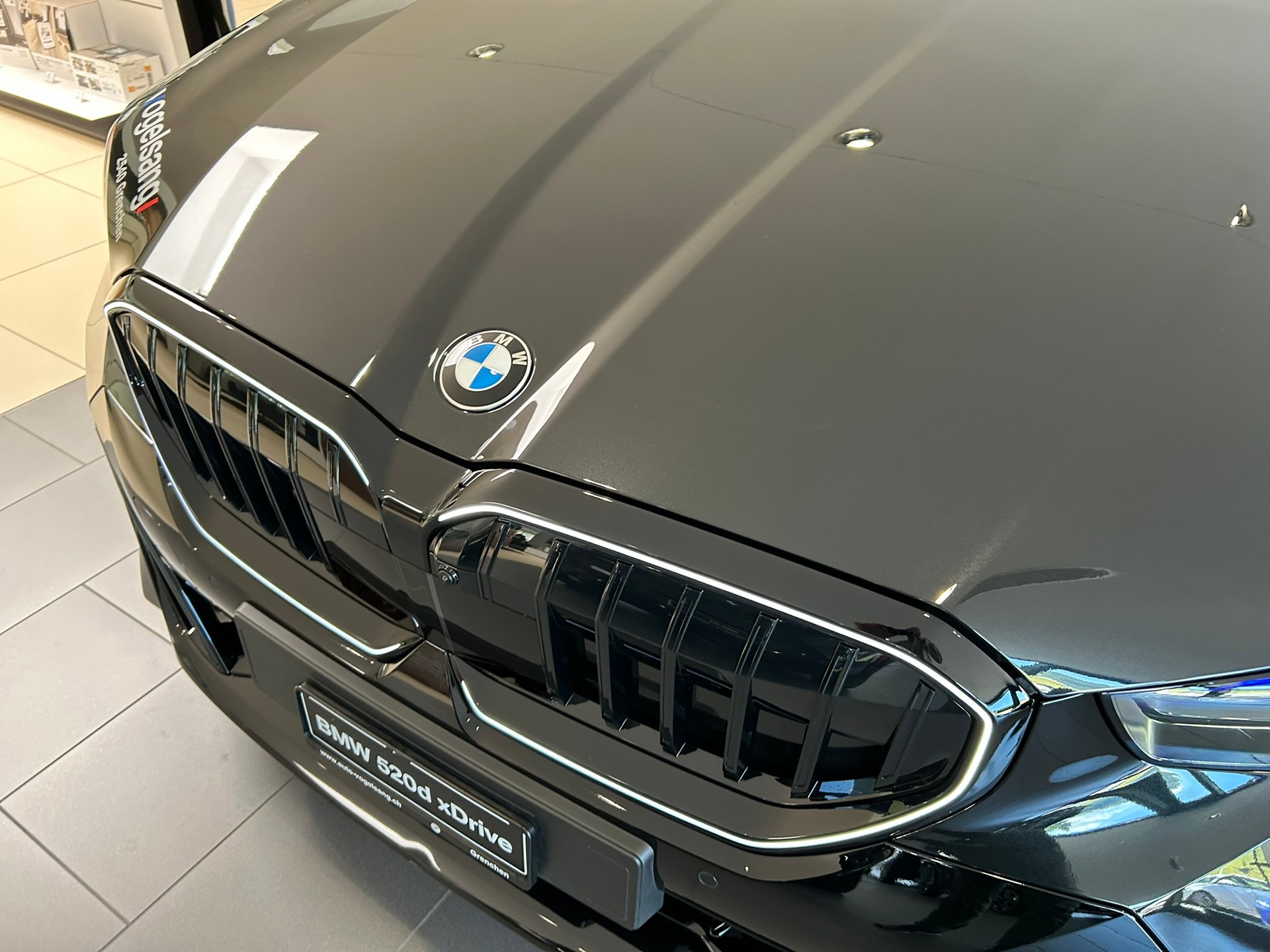 BMW 520d xDrive 48V Touring M Sport Pro Steptronic-image-17