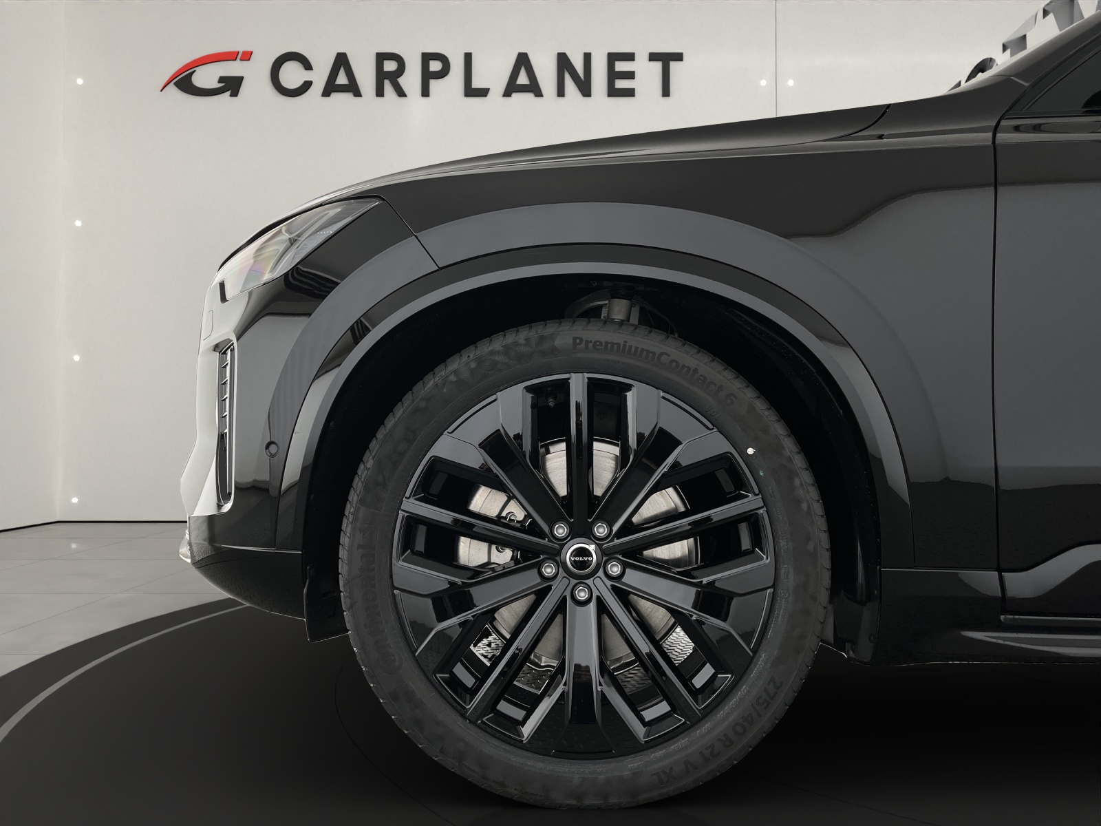 VOLVO XC90 2.0 B5 MH Black Edition AWD-image-6