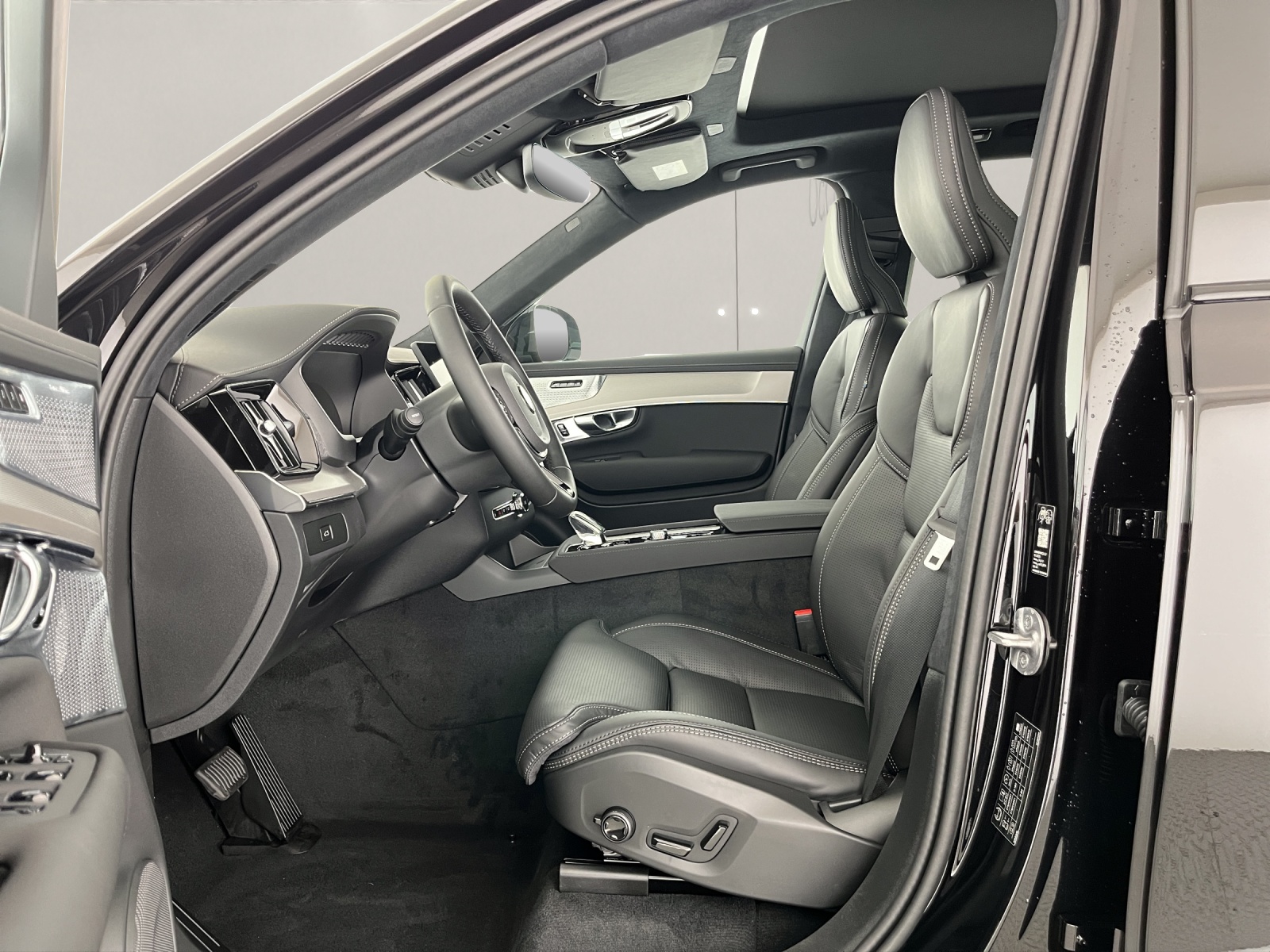 VOLVO XC90 2.0 B5 MH Black Edition AWD-image-8