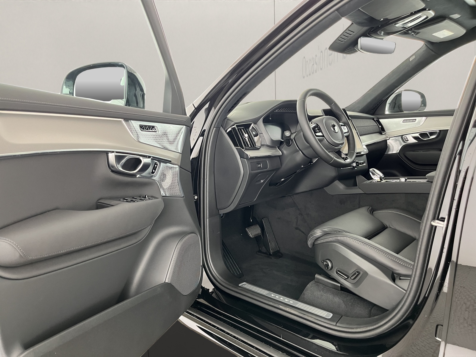VOLVO XC90 2.0 B5 MH Black Edition AWD-image-10