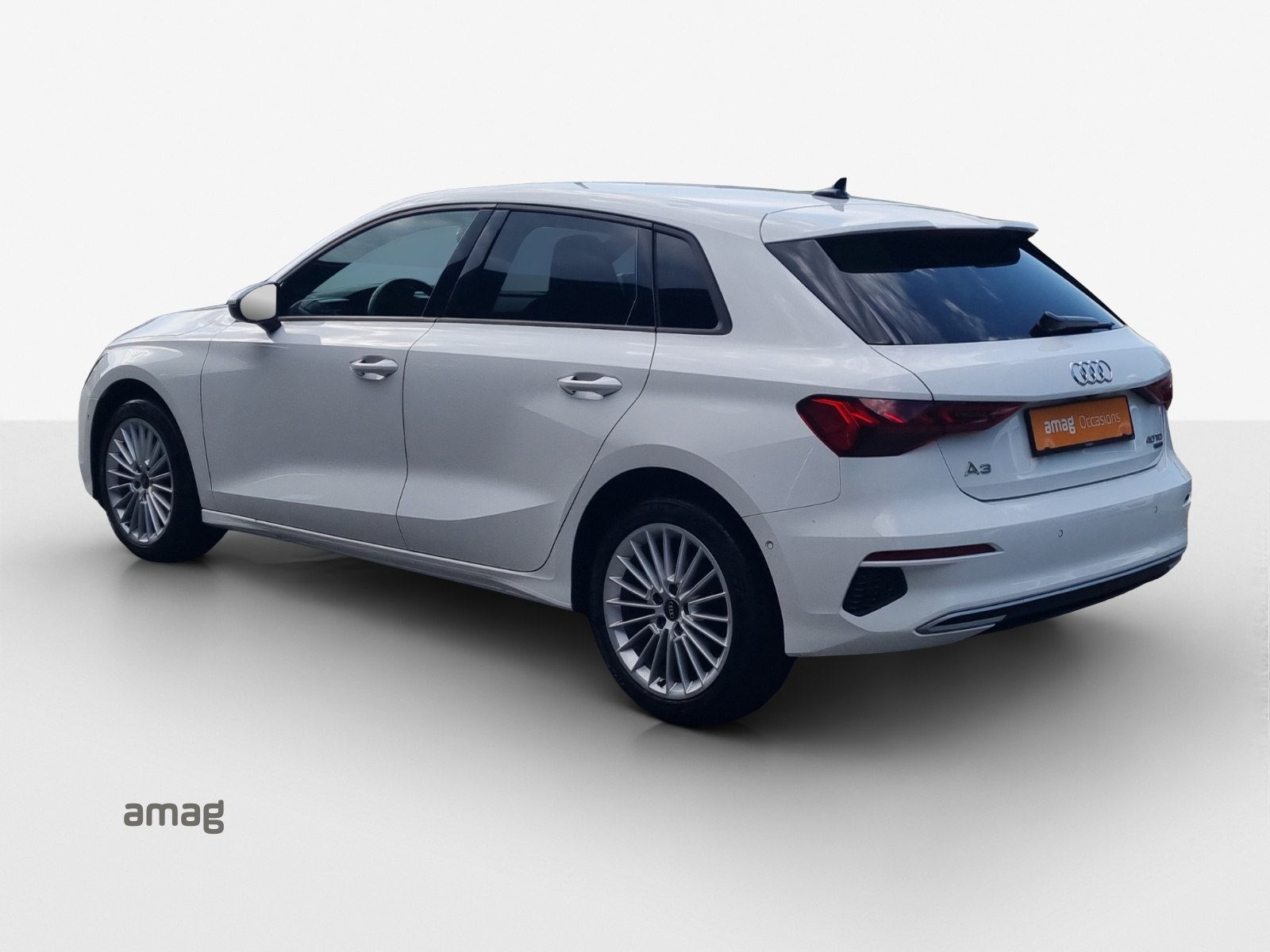 AUDI A3 Sportback 40 TDI advanced S tronic quattro-showroom-element-2