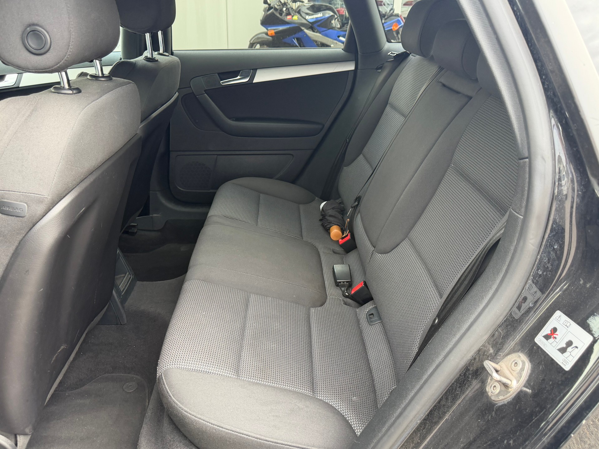 AUDI A3 Sportback 2.0 TDI Ambiente quattro-image-8