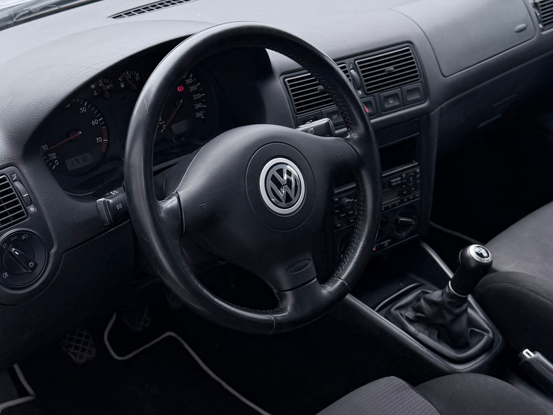 VW Golf 1.6 16V Comfortline-image-2
