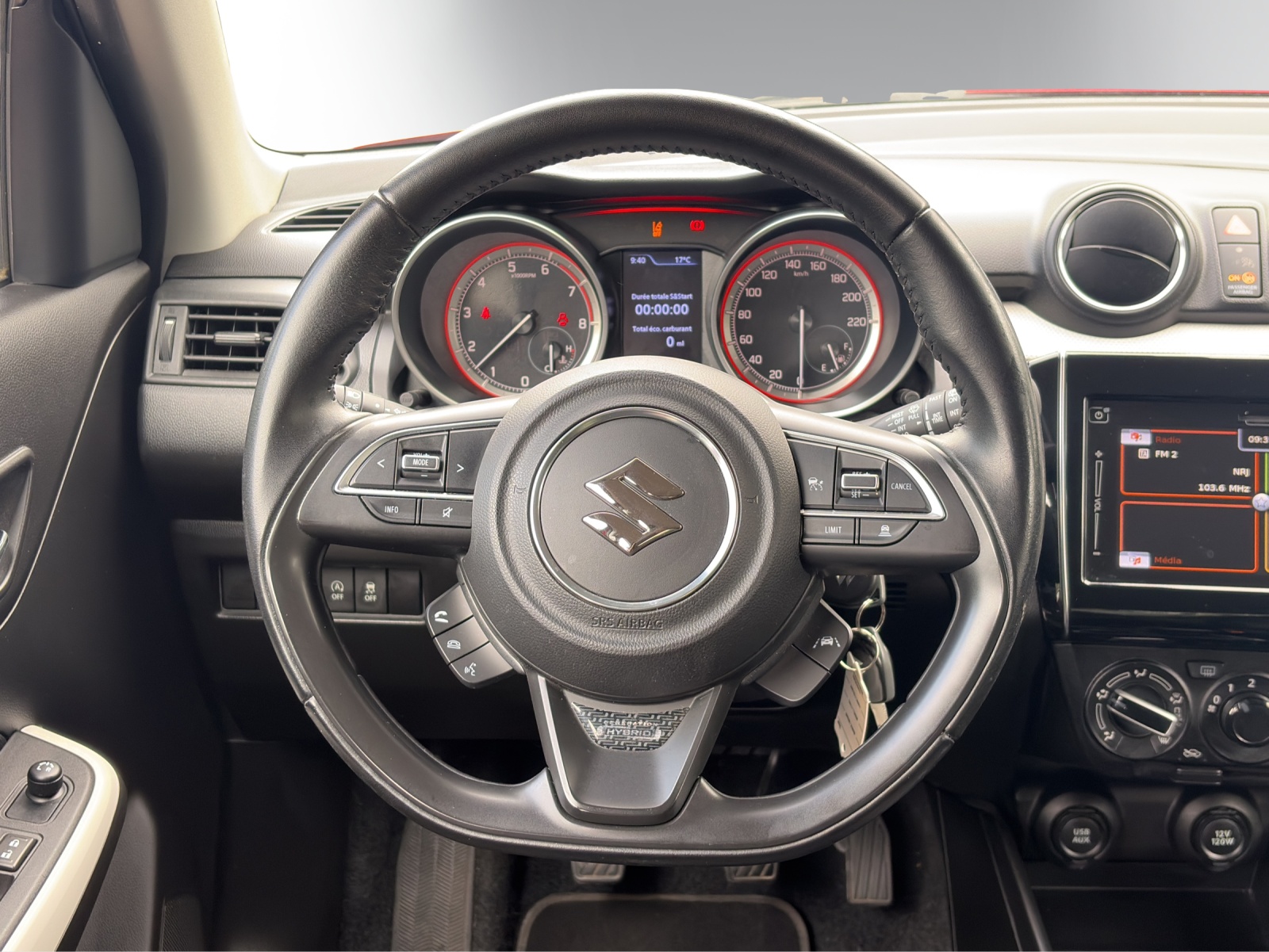 SUZUKI Swift 1.2iGeneration Hybr-image-9