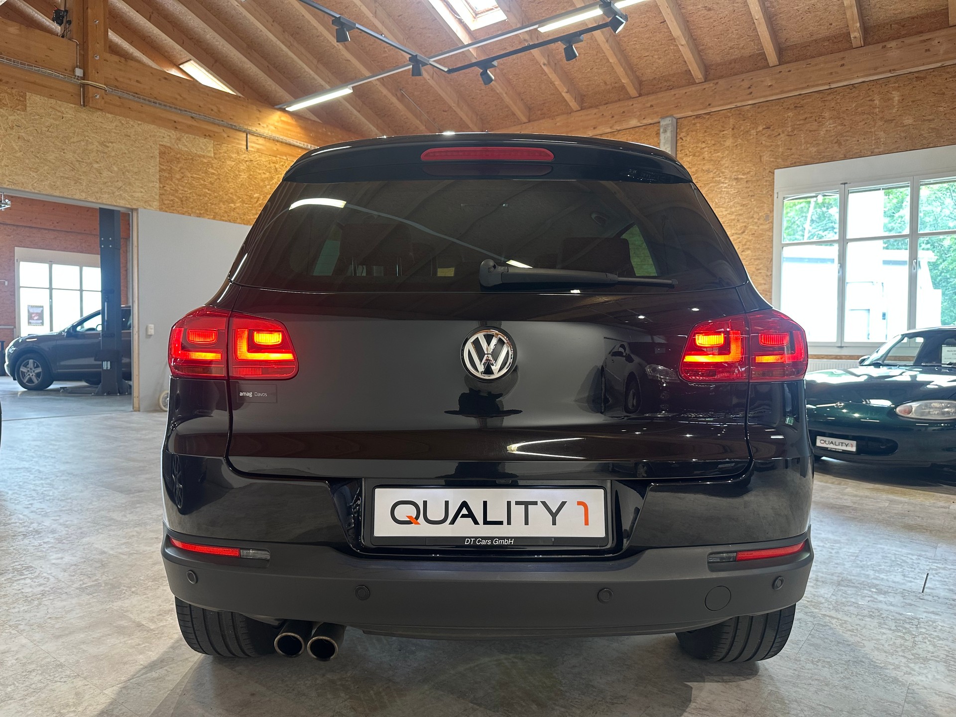 VW Tiguan 2.0 TDI BMT Salomon 4Motion DSG/Lückenlos VW-servicegepflegt/Äusserst gepflegter Zustand!-image-4