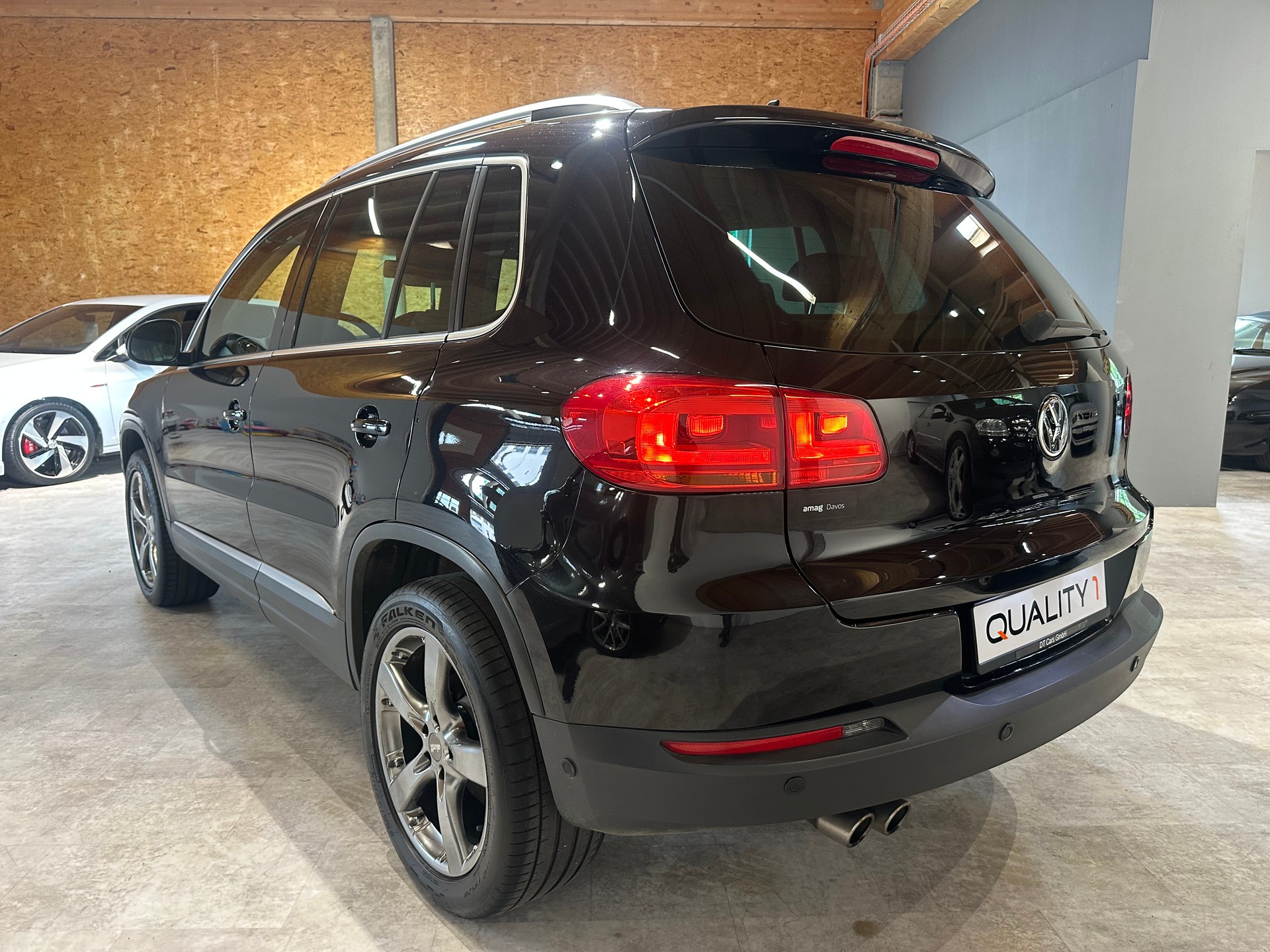 VW Tiguan 2.0 TDI BMT Salomon 4Motion DSG/Lückenlos VW-servicegepflegt/Äusserst gepflegter Zustand!-image-3