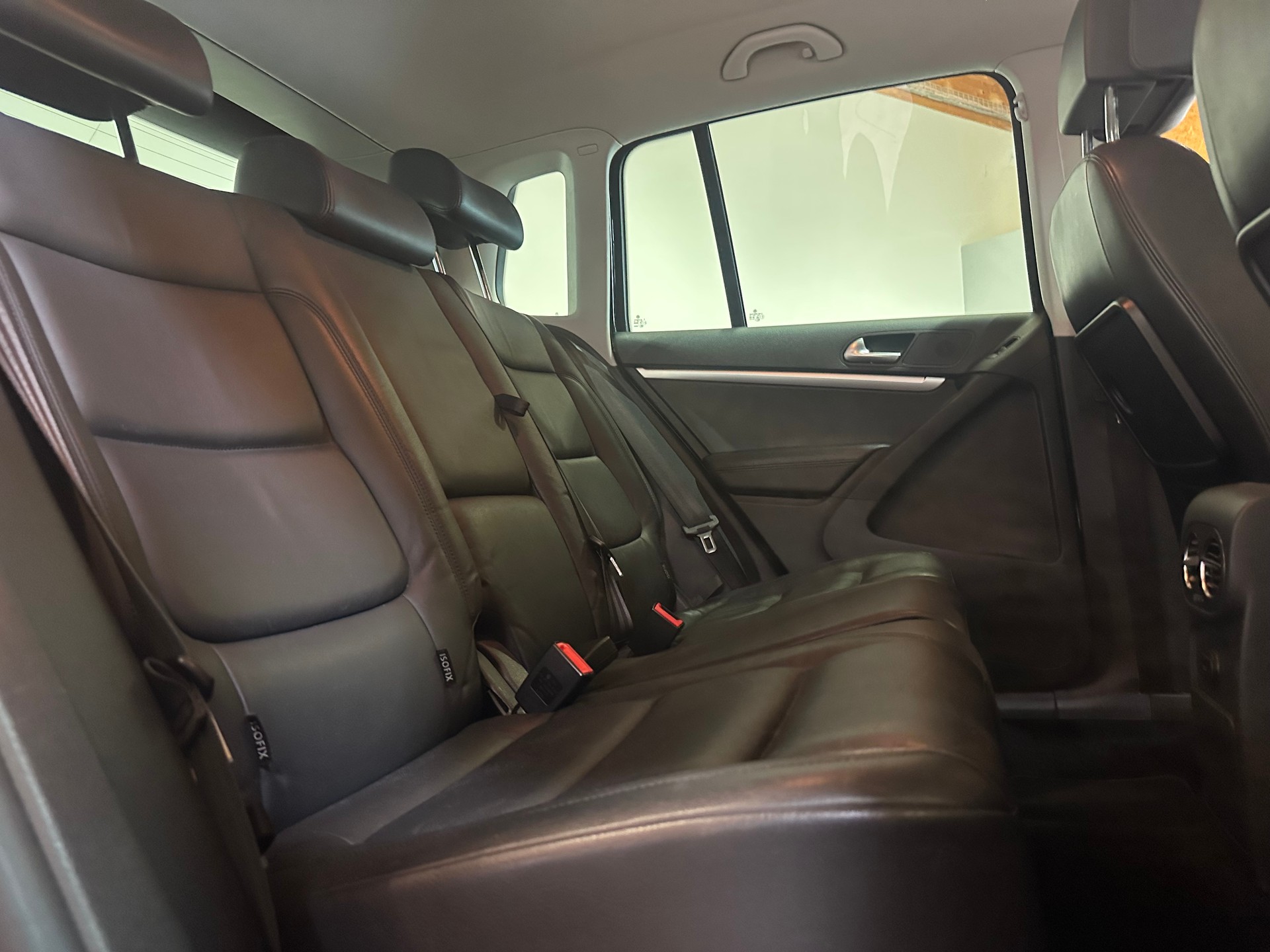VW Tiguan 2.0 TDI BMT Salomon 4Motion DSG/Lückenlos VW-servicegepflegt/Äusserst gepflegter Zustand!-image-22