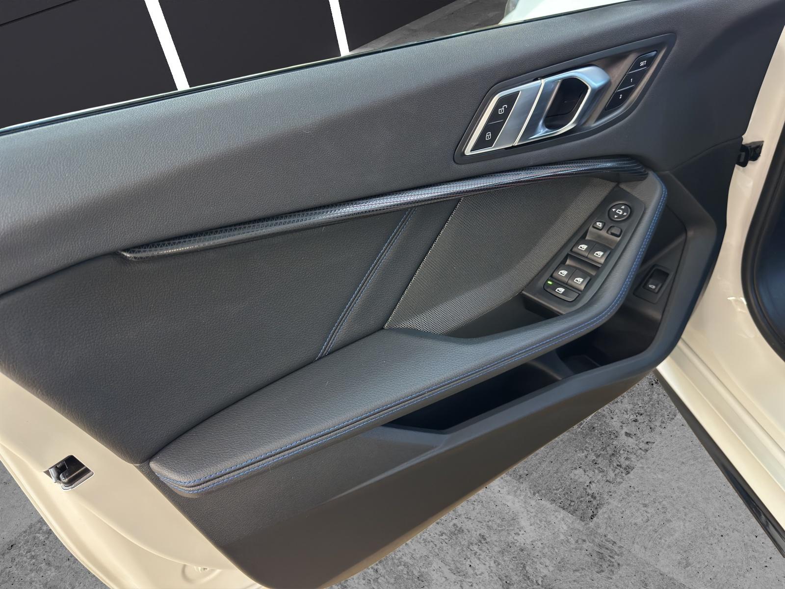 BMW M135i xDrive-image-9