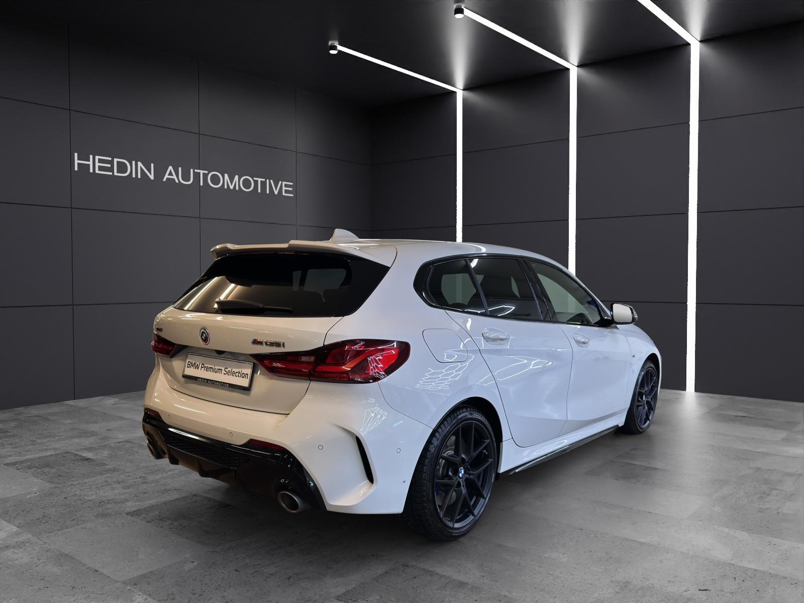 BMW M135i xDrive-image-4