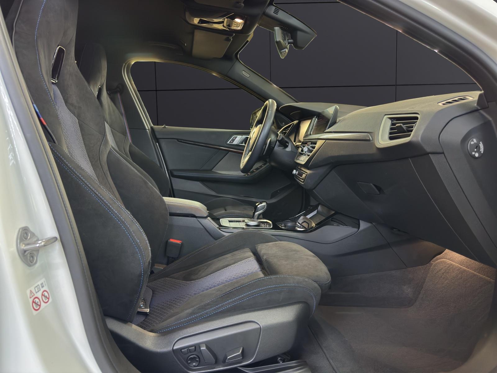 BMW M135i xDrive-image-14