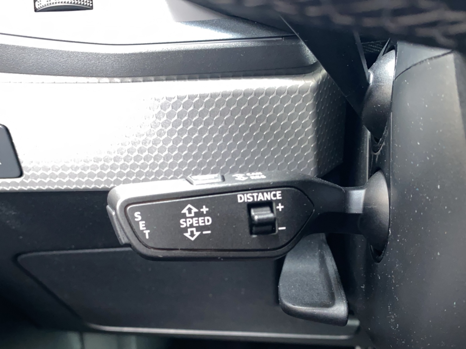AUDI A1 Sportback 30 TFSI S Line Attraction S-tronic-image-15