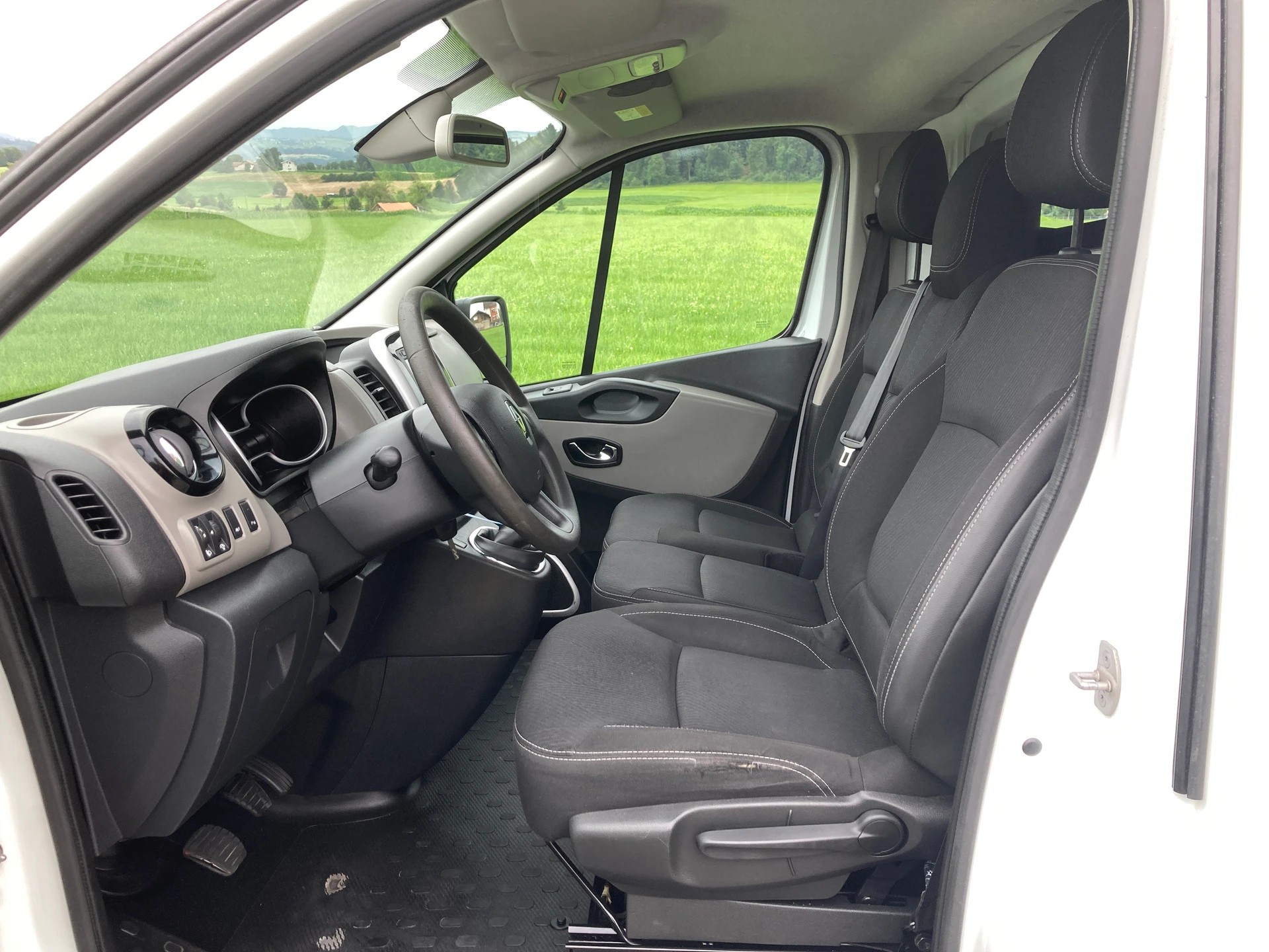 RENAULT Trafic 1.6 dCi 120 2.9t Business L1H1 *Nutzlast 1`700 KG*-image-7
