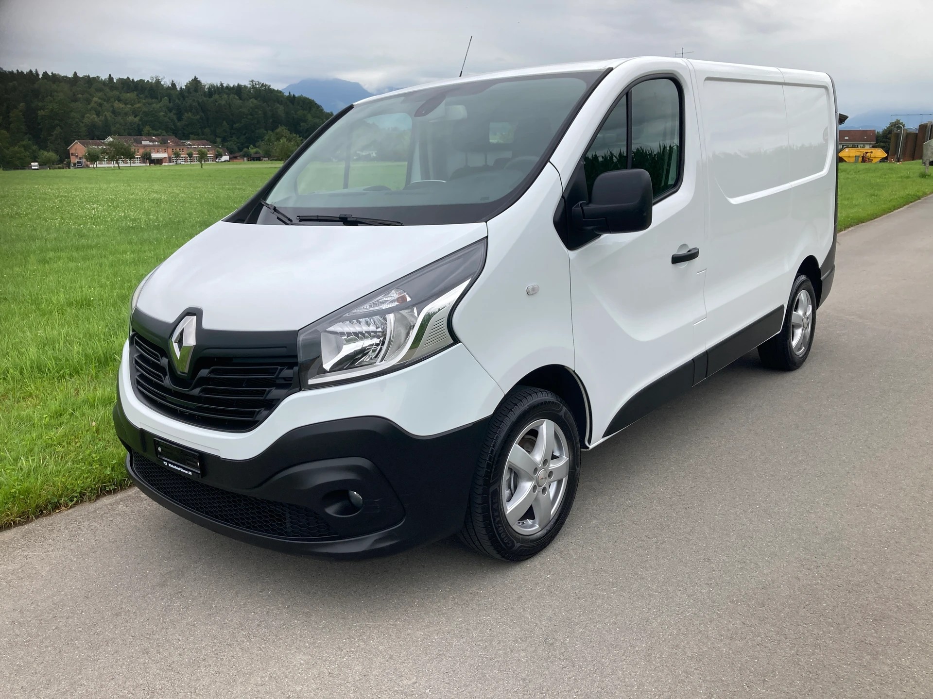 RENAULT Trafic 1.6 dCi 120 2.9t Business L1H1 *Nutzlast 1`700 KG*-image-0