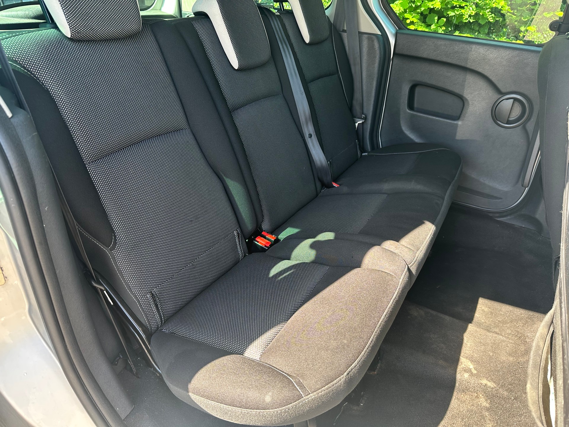RENAULT Kangoo 1.6 16V Swiss Edition Automatic mit Rollstuhlkran-image-10