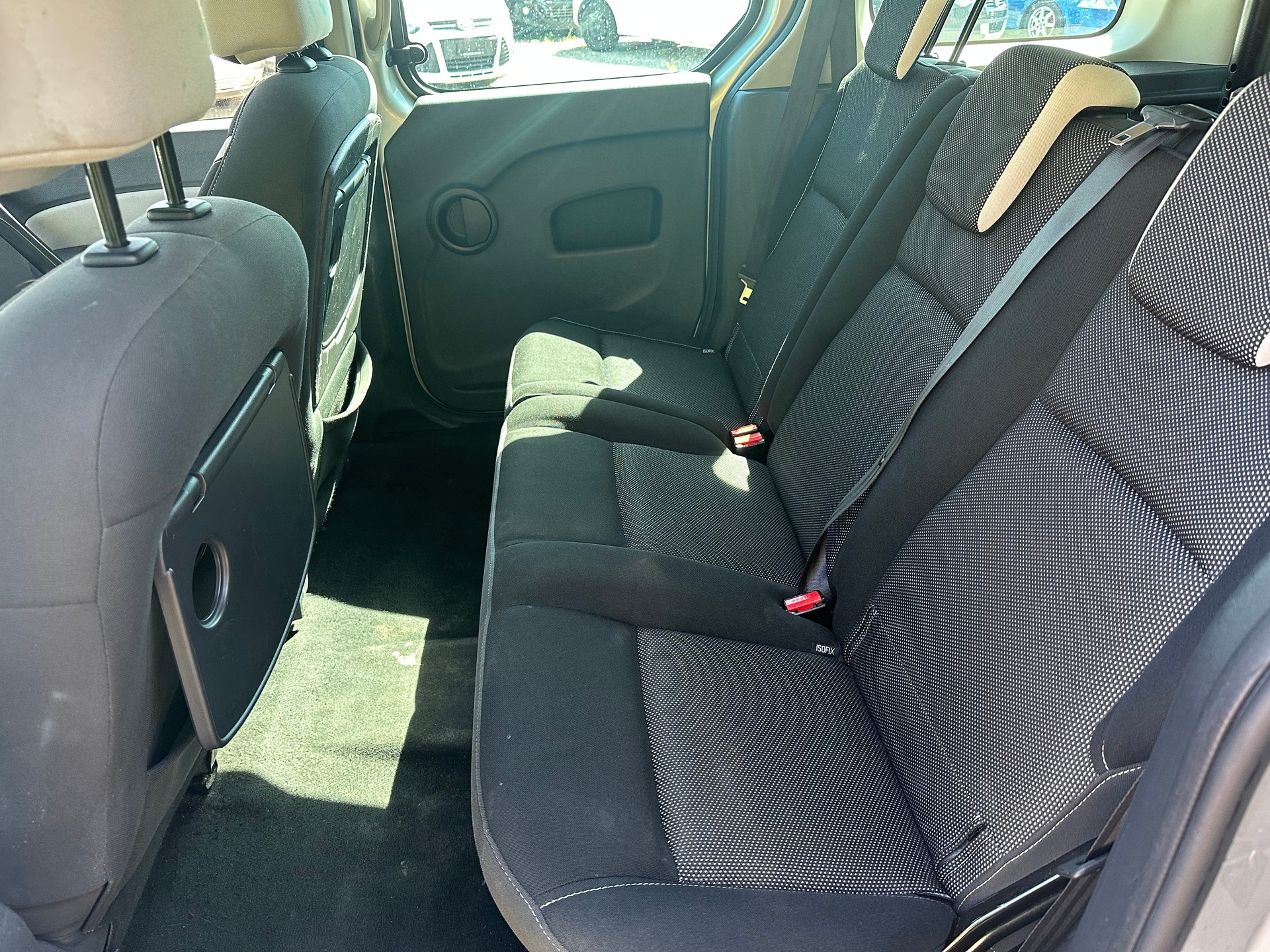 RENAULT Kangoo 1.6 16V Swiss Edition Automatic mit Rollstuhlkran-image-9