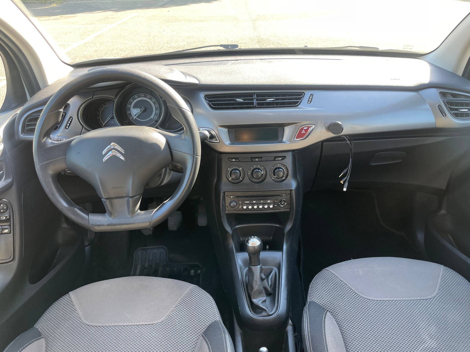 CITROEN C3 1.2i Séduction-image-8